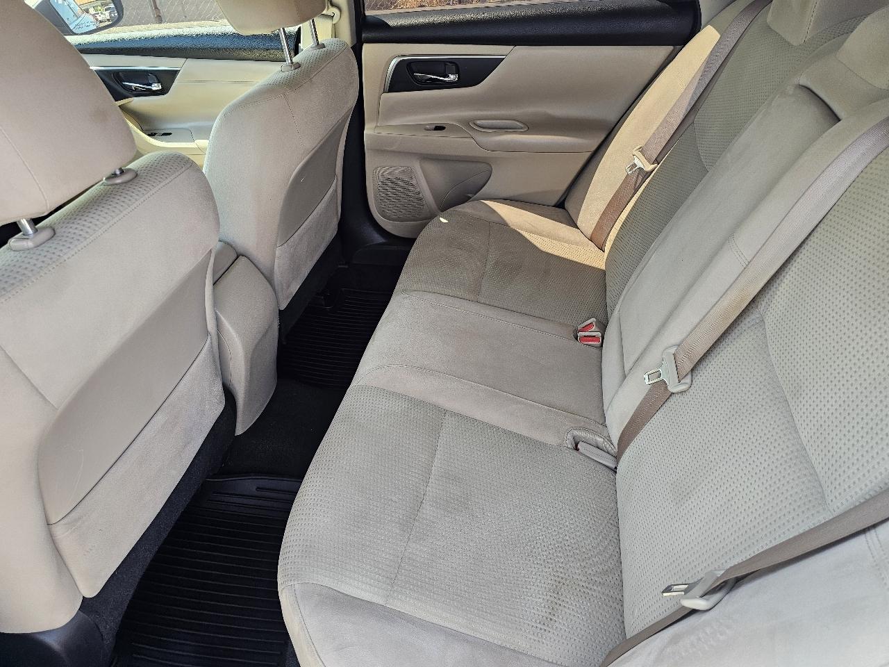 Nissan Altima 2.5 SV 2015