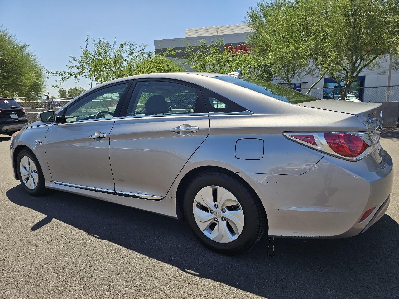 Hyundai Sonata Hybrid Sedan 2013