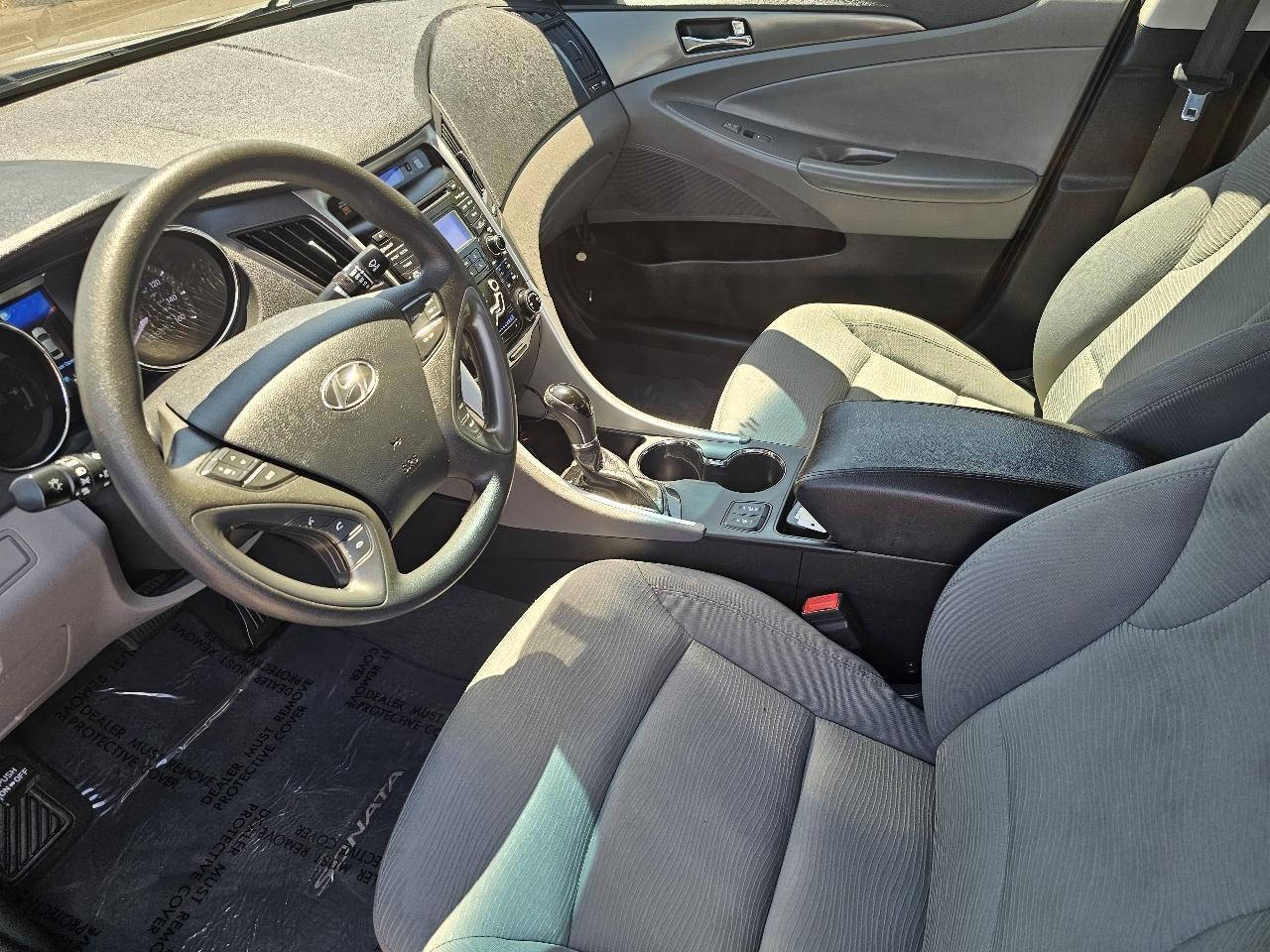 Hyundai Sonata Hybrid Sedan 2013