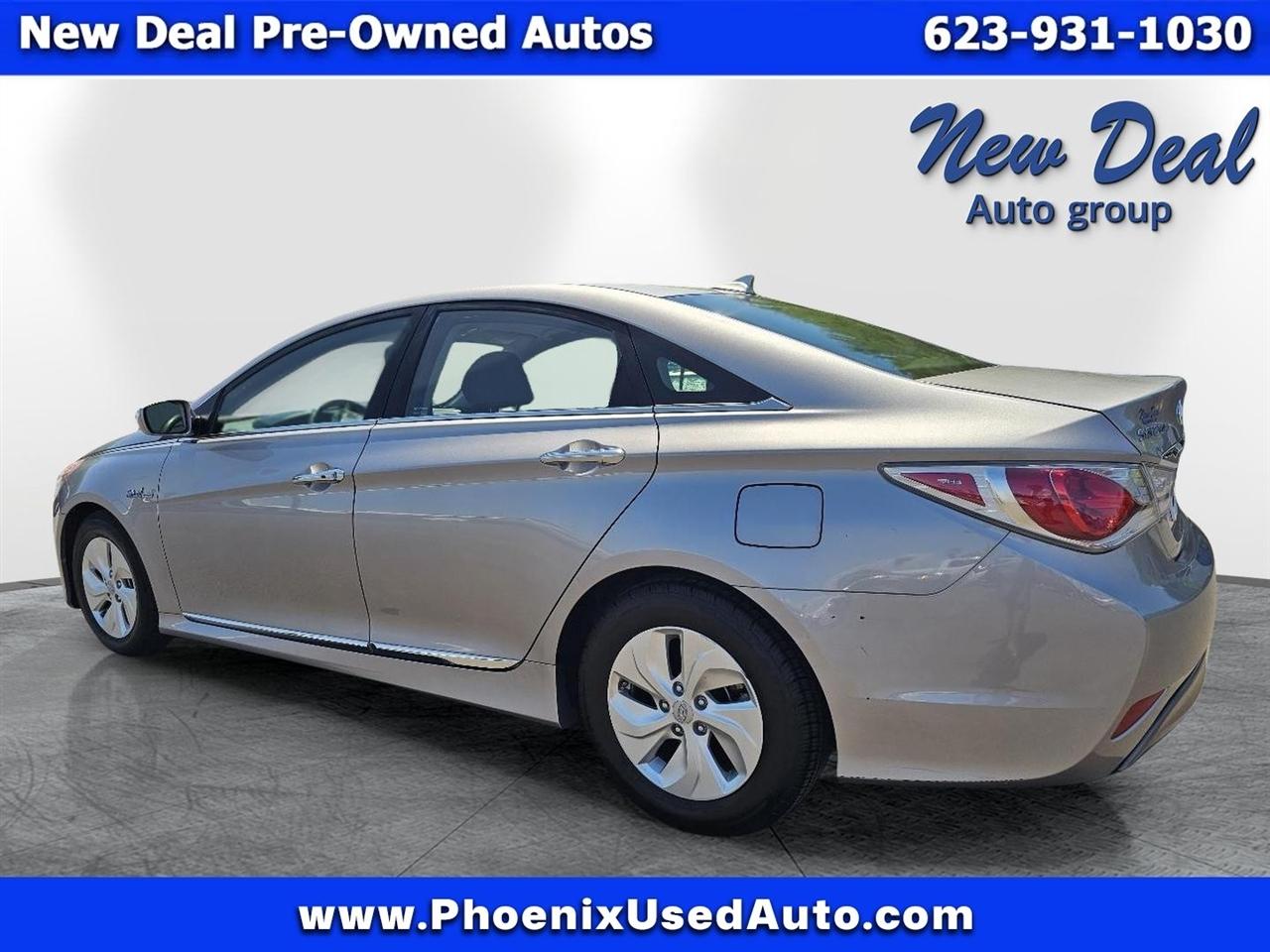 Hyundai Sonata Hybrid Sedan 2013