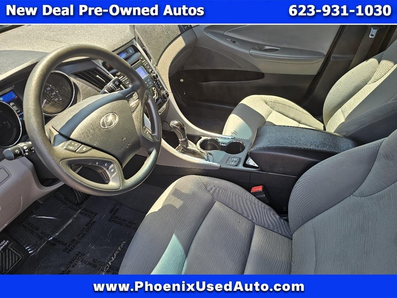 Hyundai Sonata Hybrid Sedan 2013