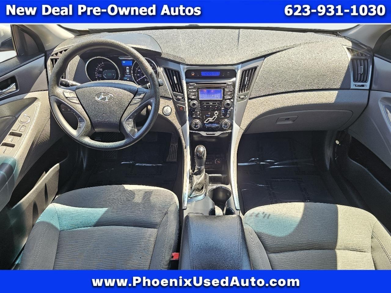 Hyundai Sonata Hybrid Sedan 2013