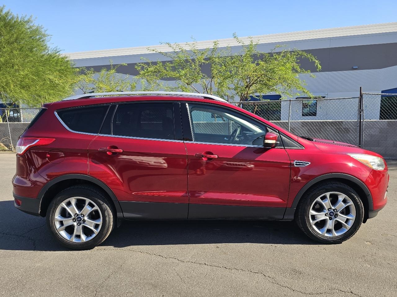 Ford Escape Titanium 4WD 2015