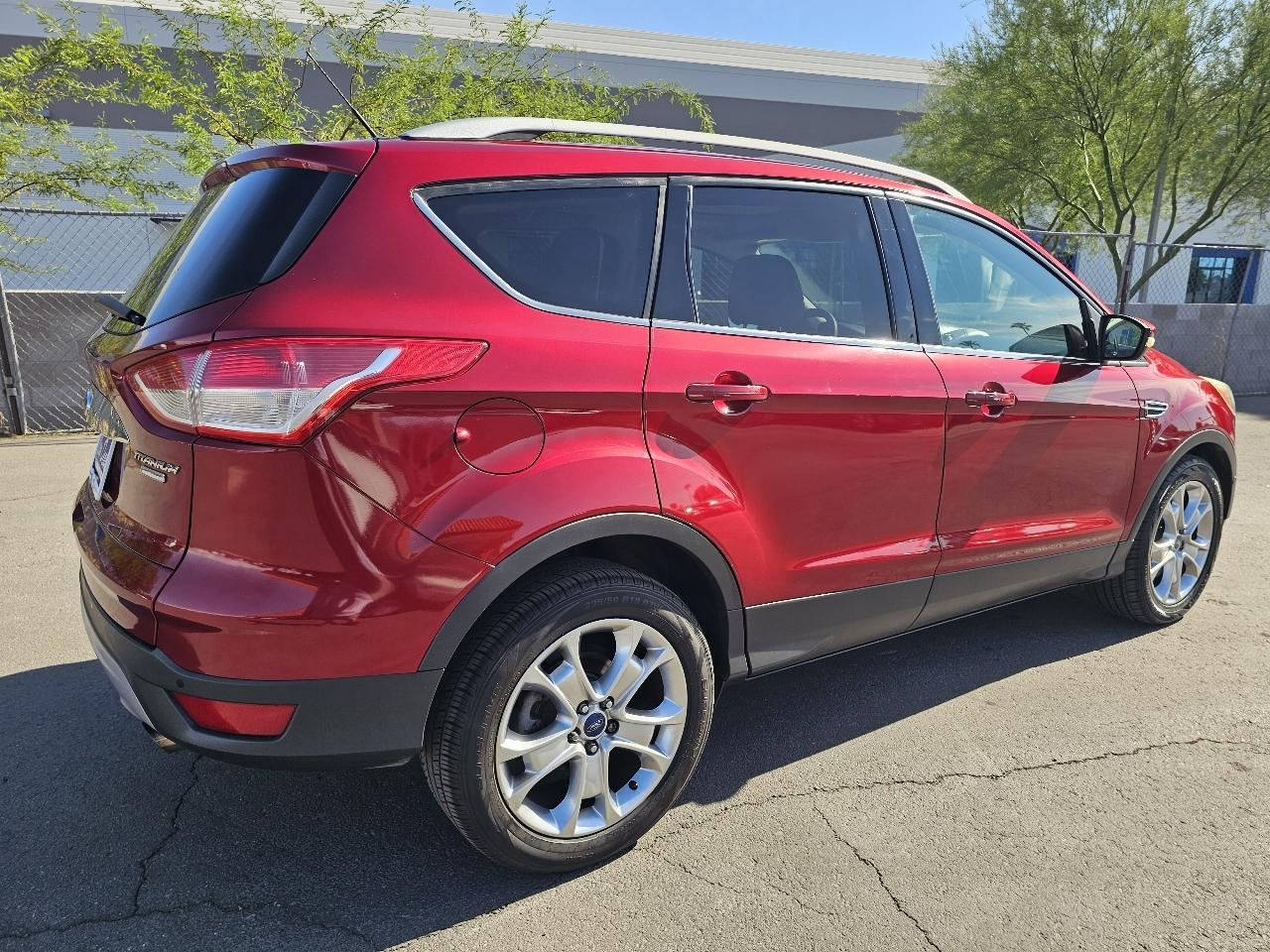 Ford Escape Titanium 4WD 2015