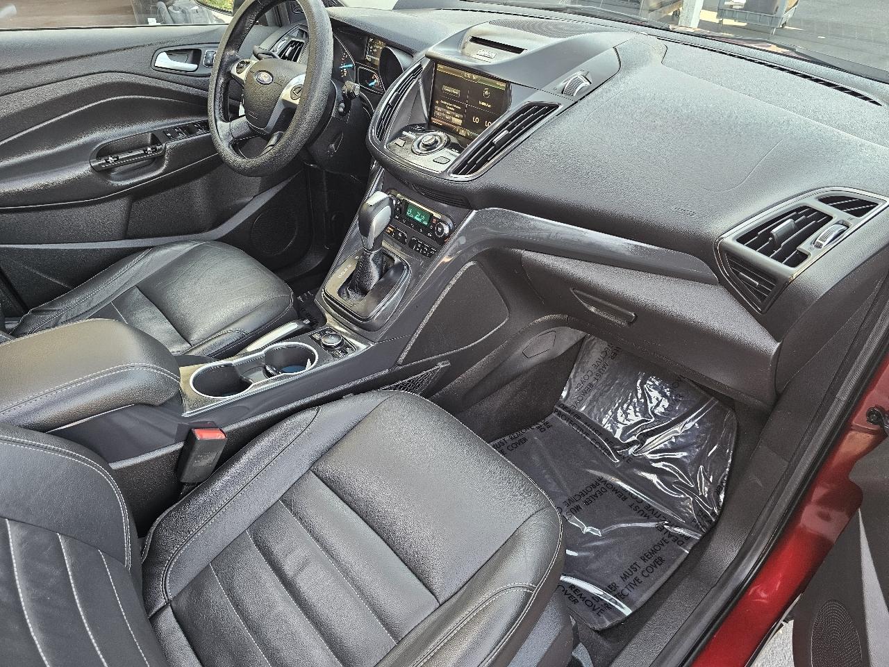Ford Escape Titanium 4WD 2015