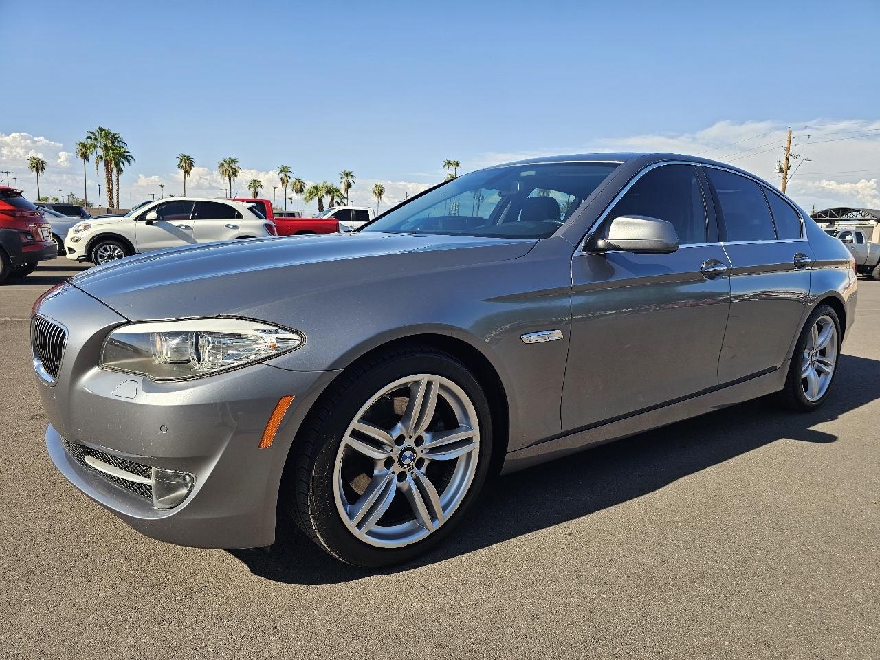 BMW 5-Series 528i 2011