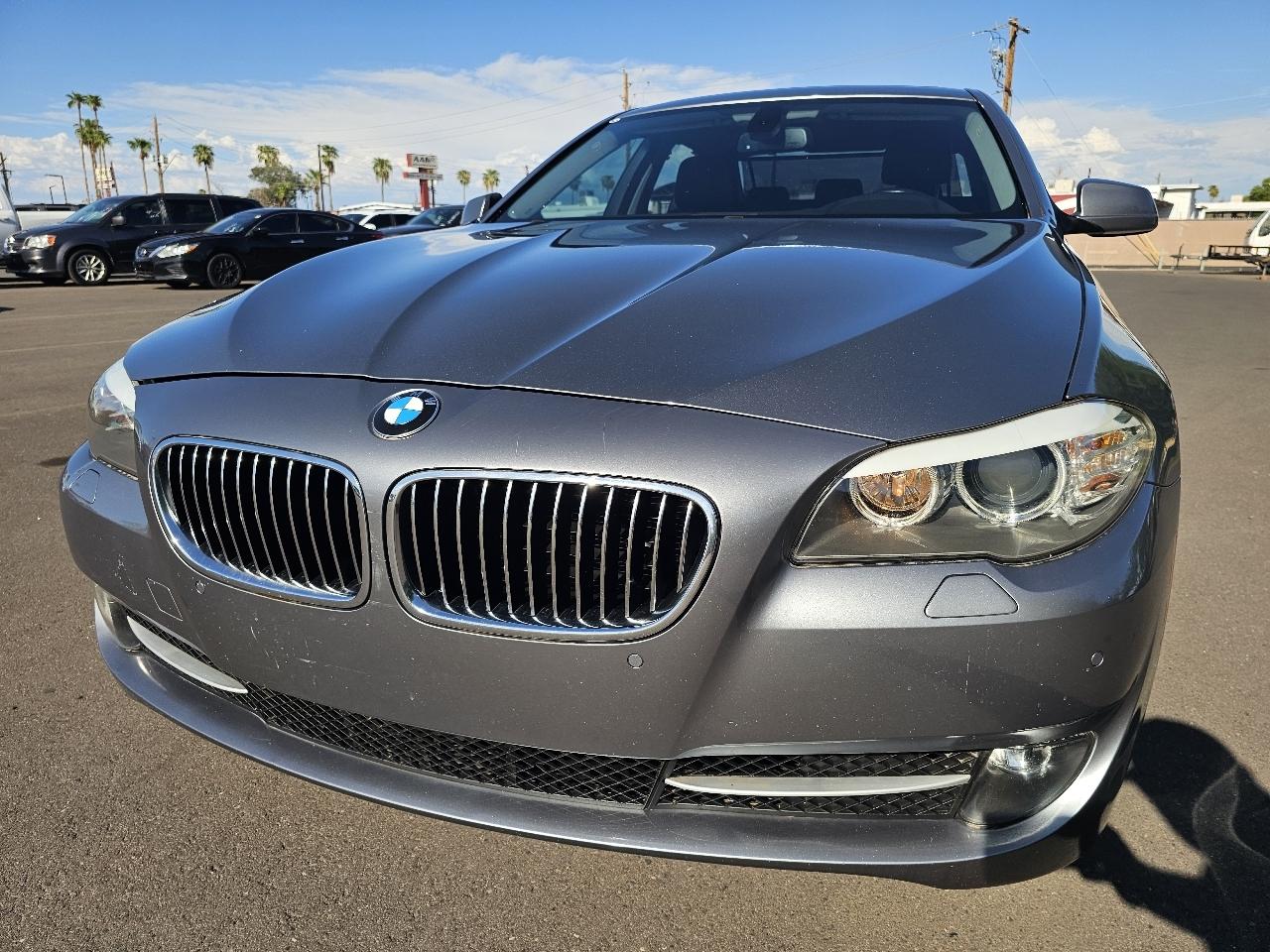 BMW 5-Series 528i 2011