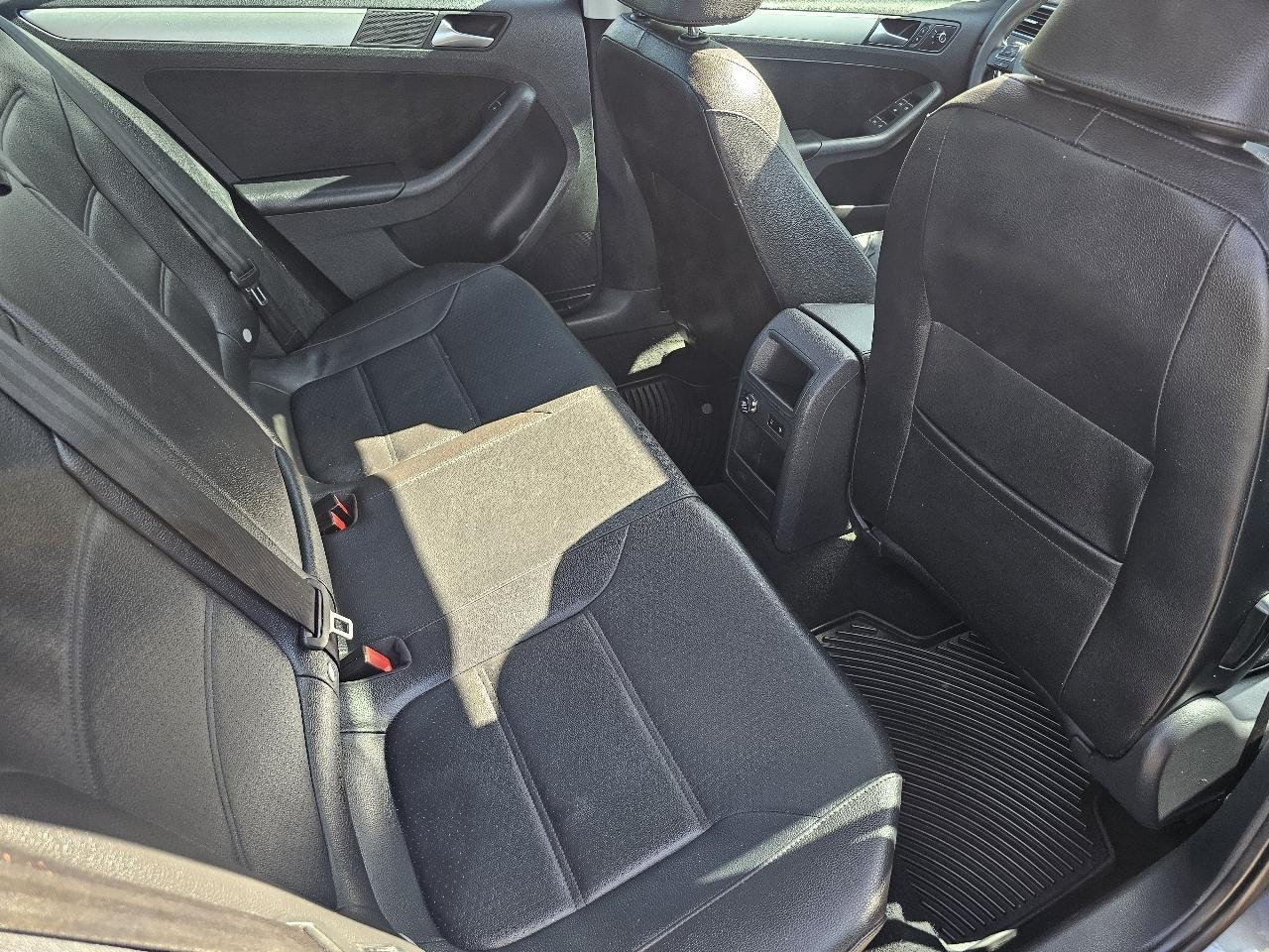Volkswagen Jetta SE 2013