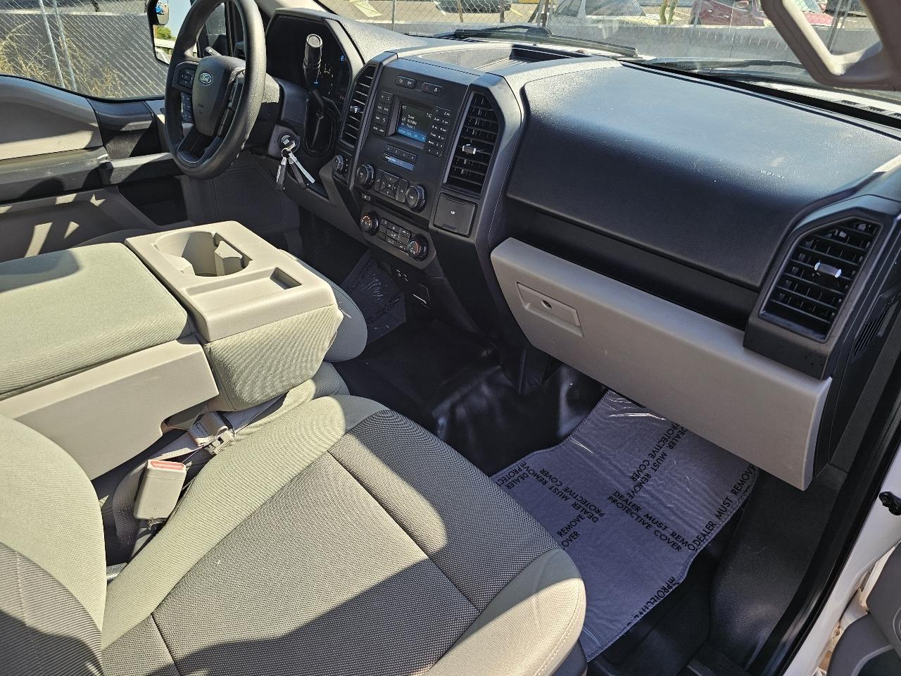 Ford F-150 XL SuperCrew 4WD 2015