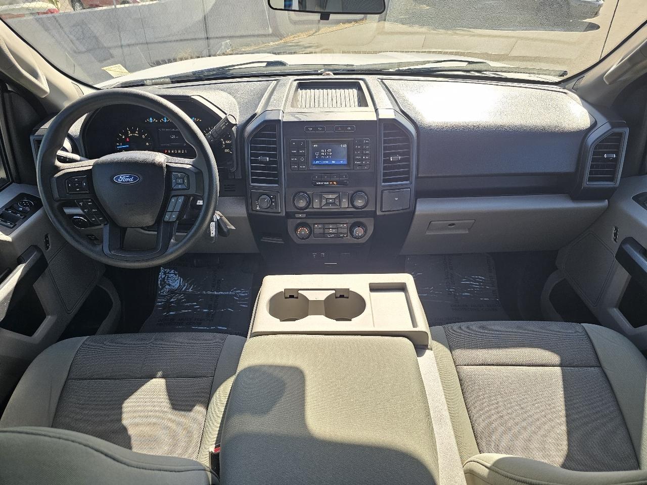 Ford F-150 XL SuperCrew 4WD 2015