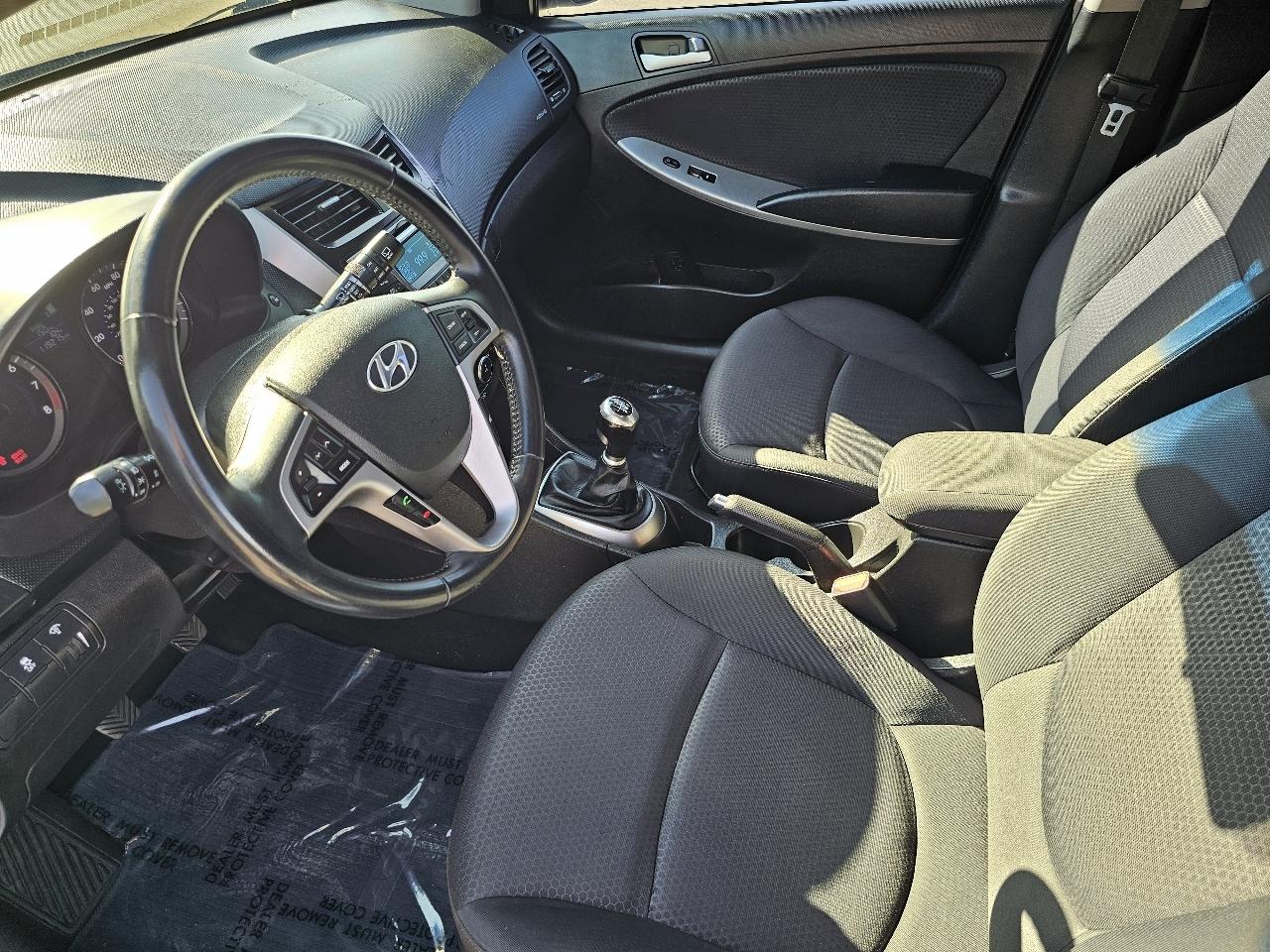 Hyundai Accent Sport 5-Door 6M 2016
