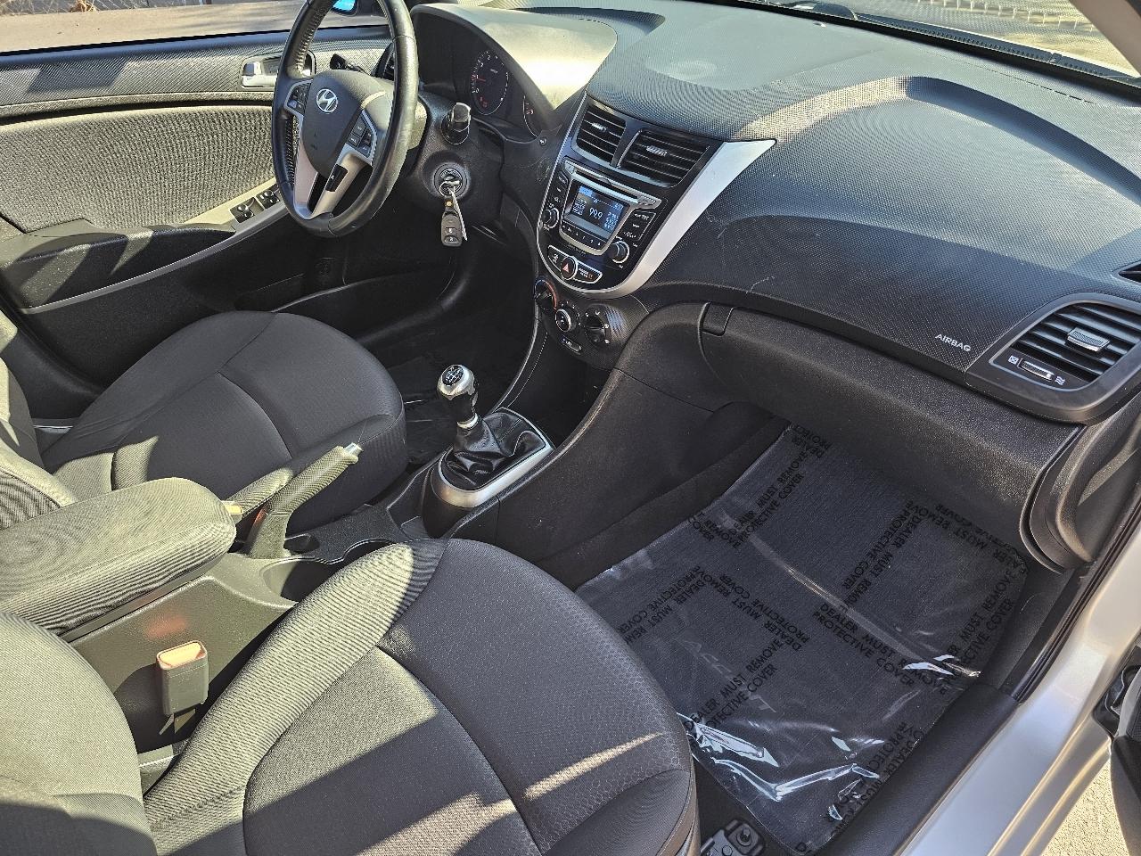 Hyundai Accent Sport 5-Door 6M 2016