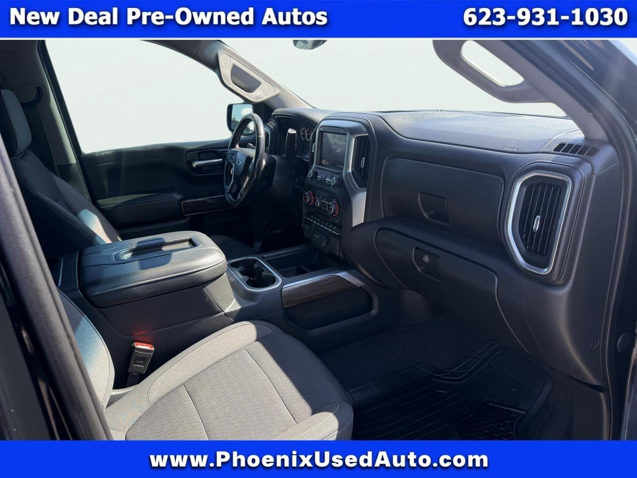 Chevrolet Silverado 1500 2WD Crew Cab 147" RST 2020