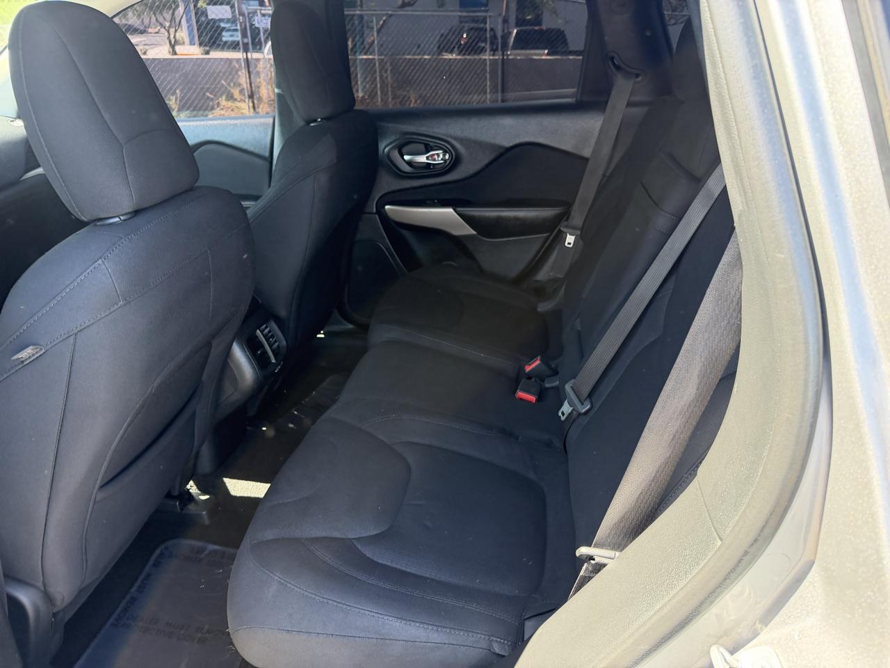 Jeep Cherokee Latitude FWD 2017