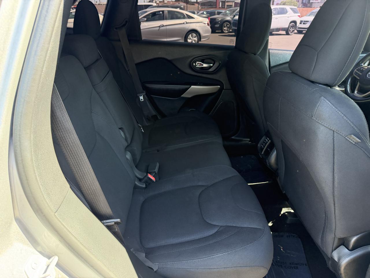 Jeep Cherokee Latitude FWD 2017