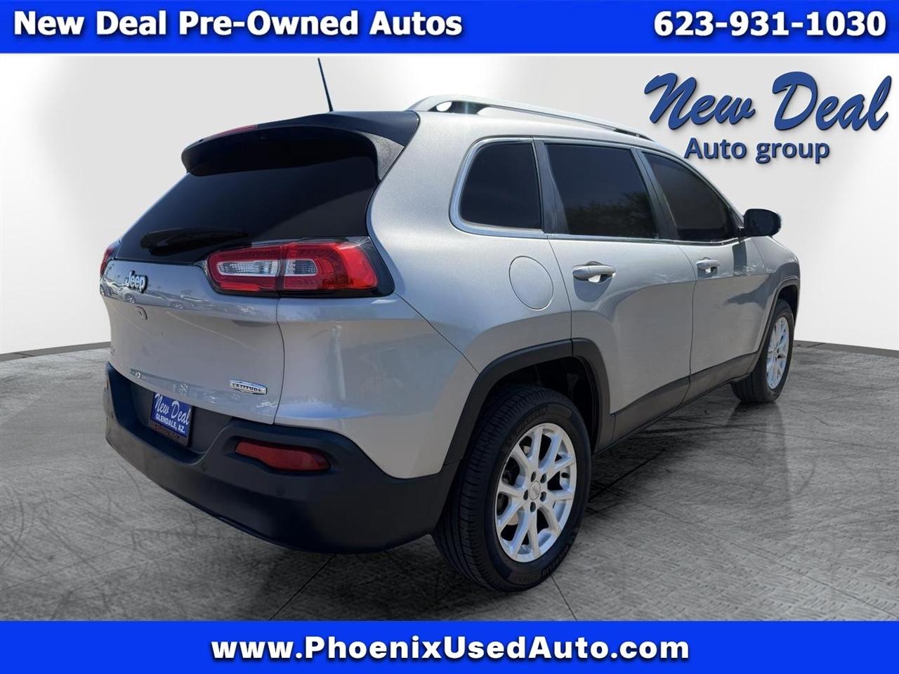 Jeep Cherokee Latitude FWD 2017