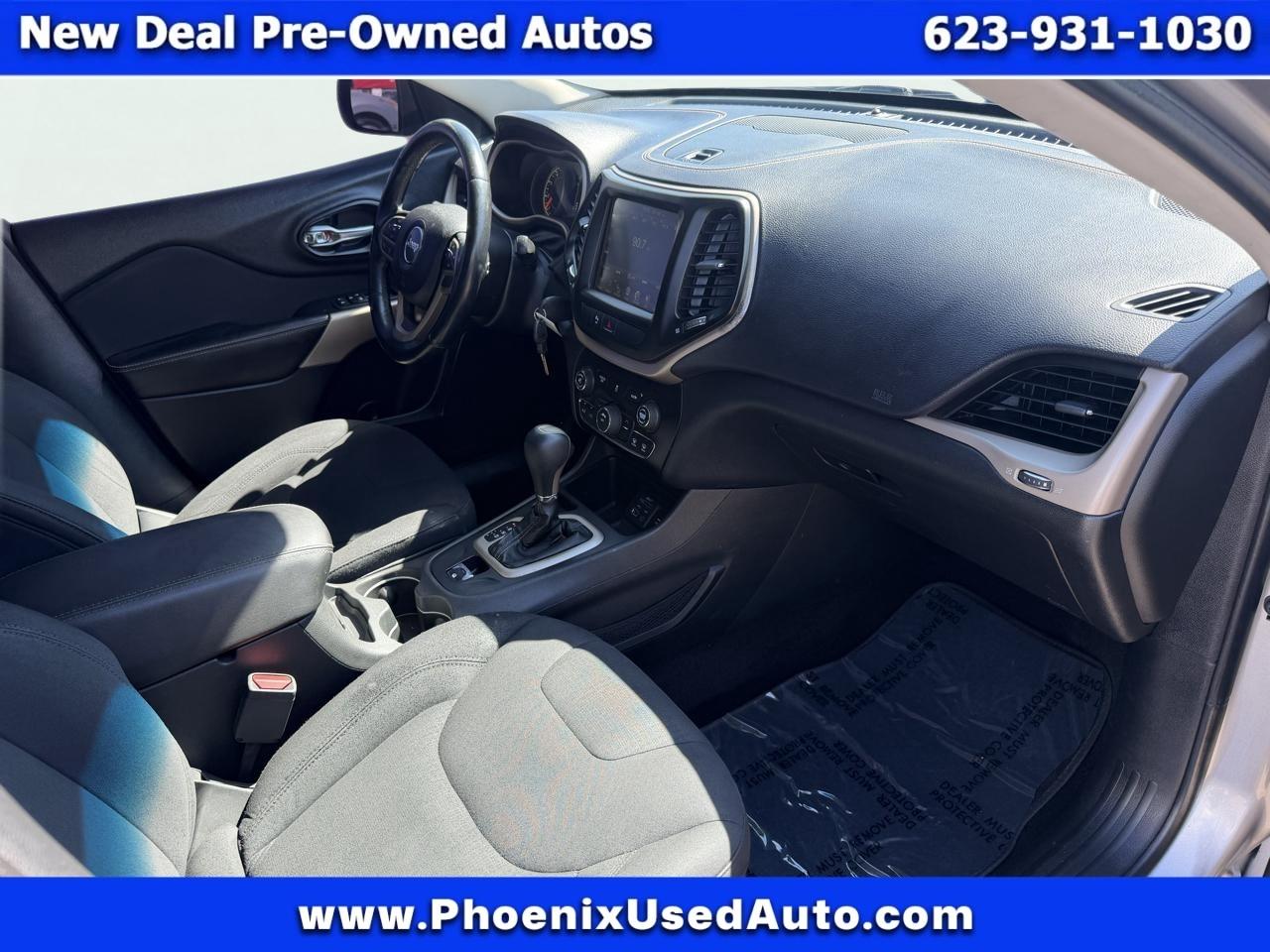 Jeep Cherokee Latitude FWD 2017