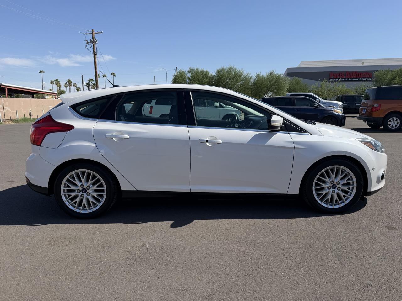 Ford Focus Titanium Hatch 2014