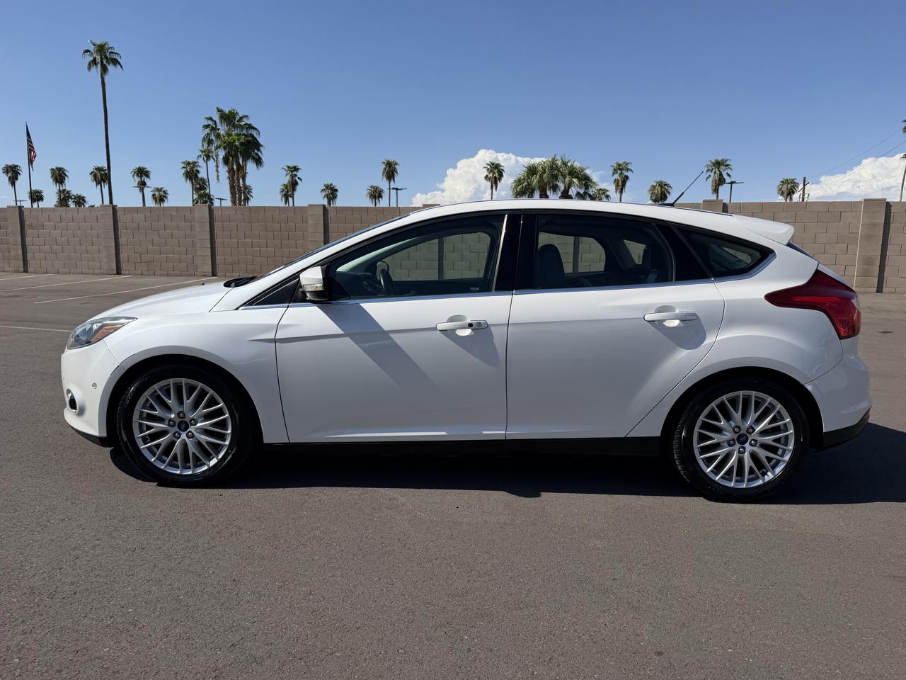 Ford Focus Titanium Hatch 2014