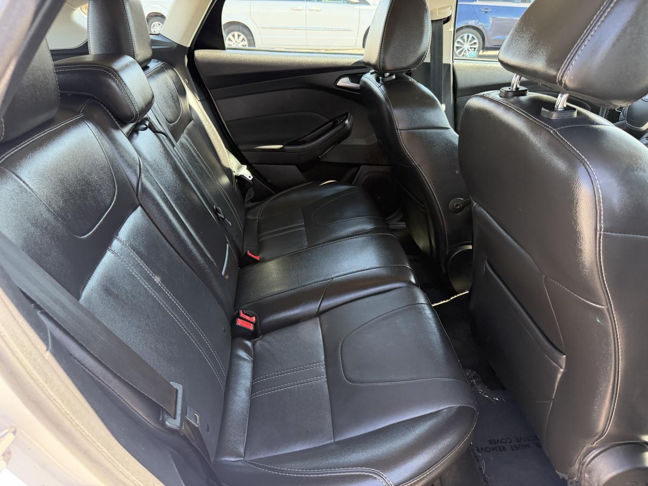 Ford Focus Titanium Hatch 2014