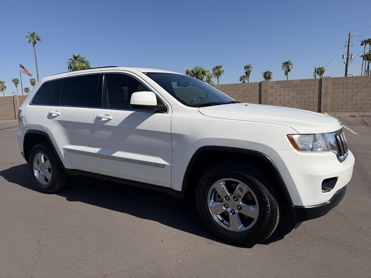 Jeep Grand Cherokee Laredo 2WD 2012