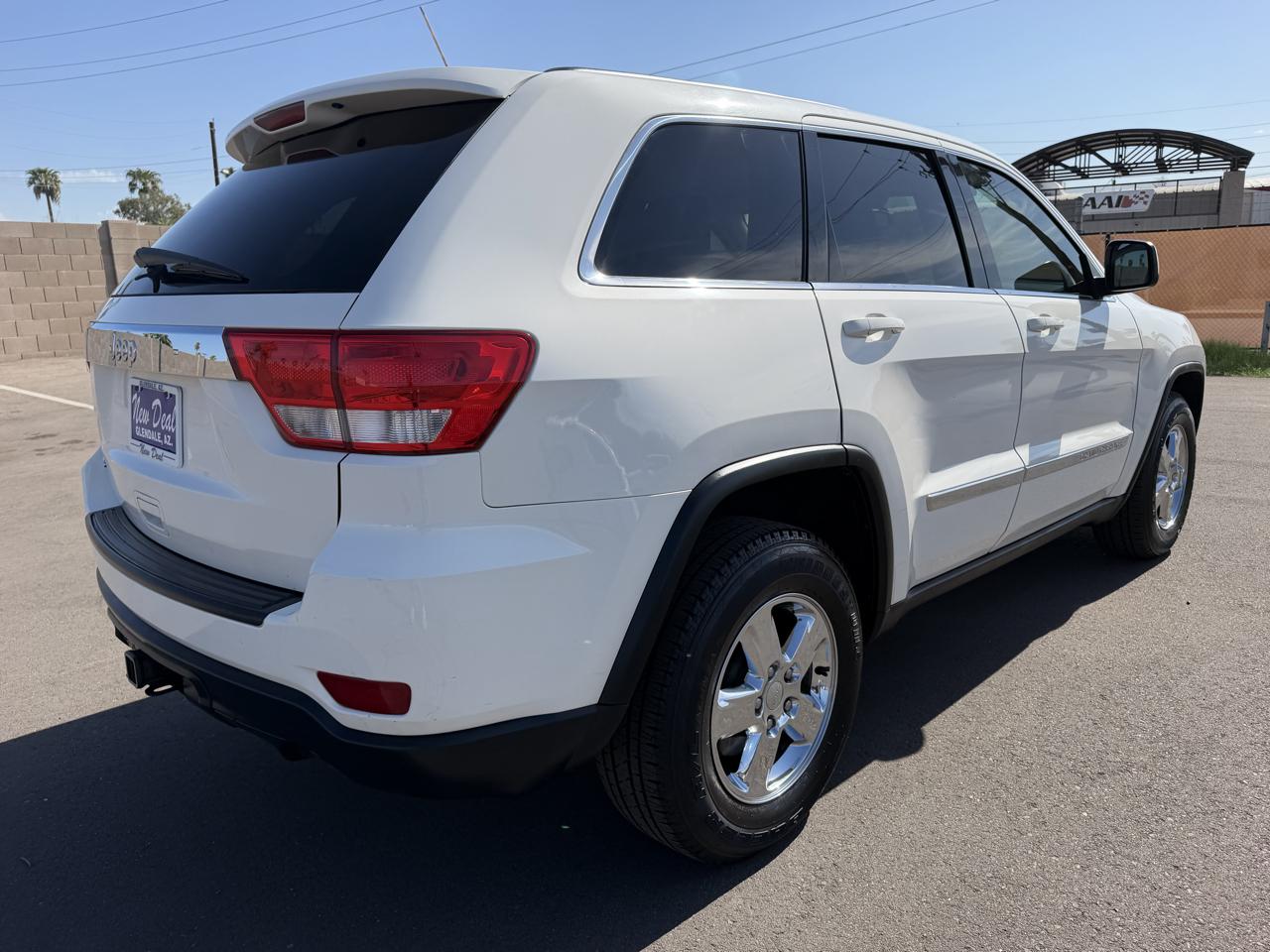 Jeep Grand Cherokee Laredo 2WD 2012