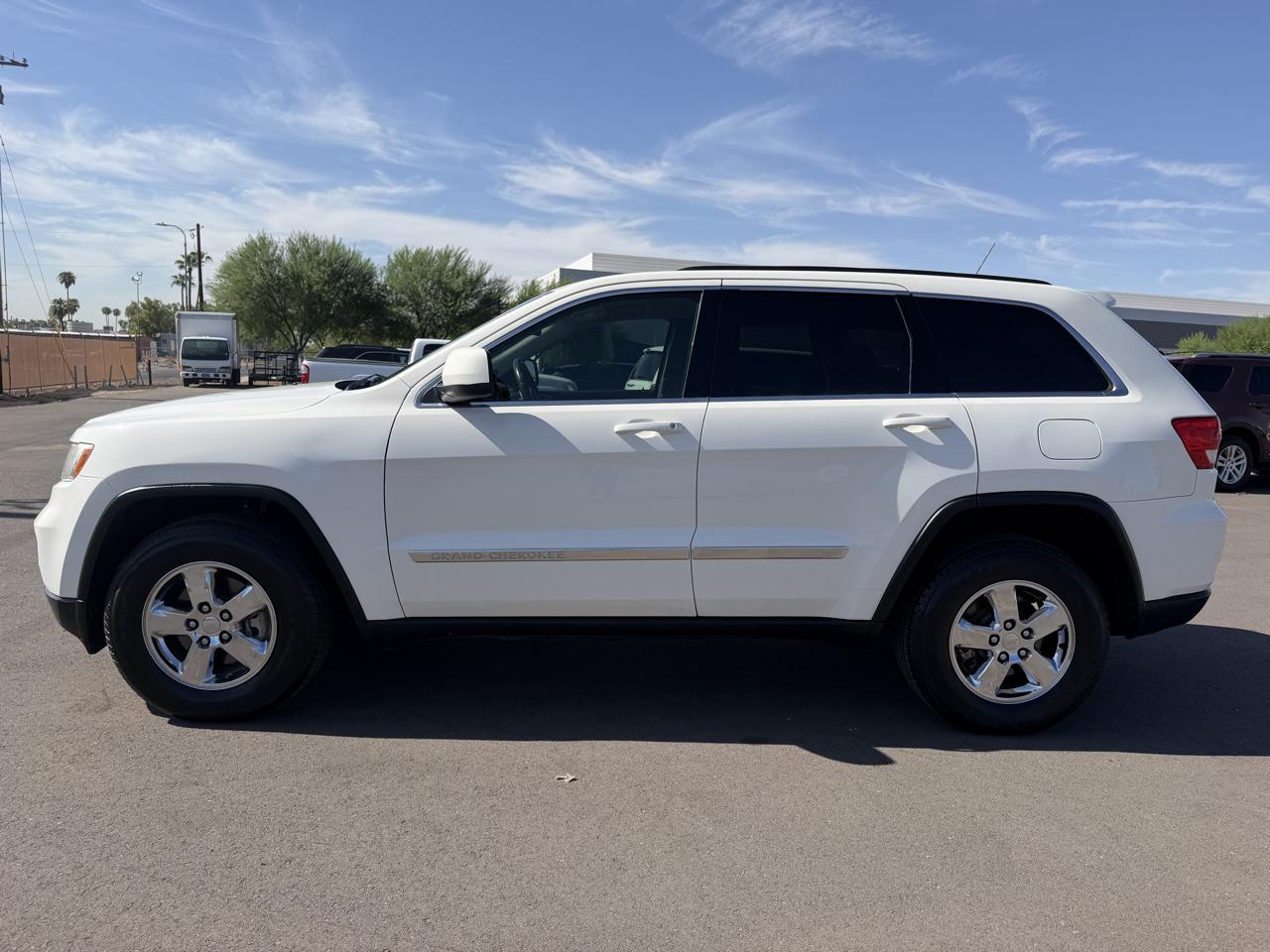 Jeep Grand Cherokee Laredo 2WD 2012