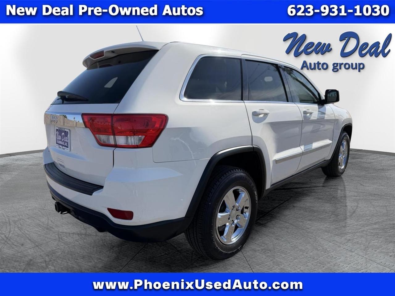 Jeep Grand Cherokee Laredo 2WD 2012