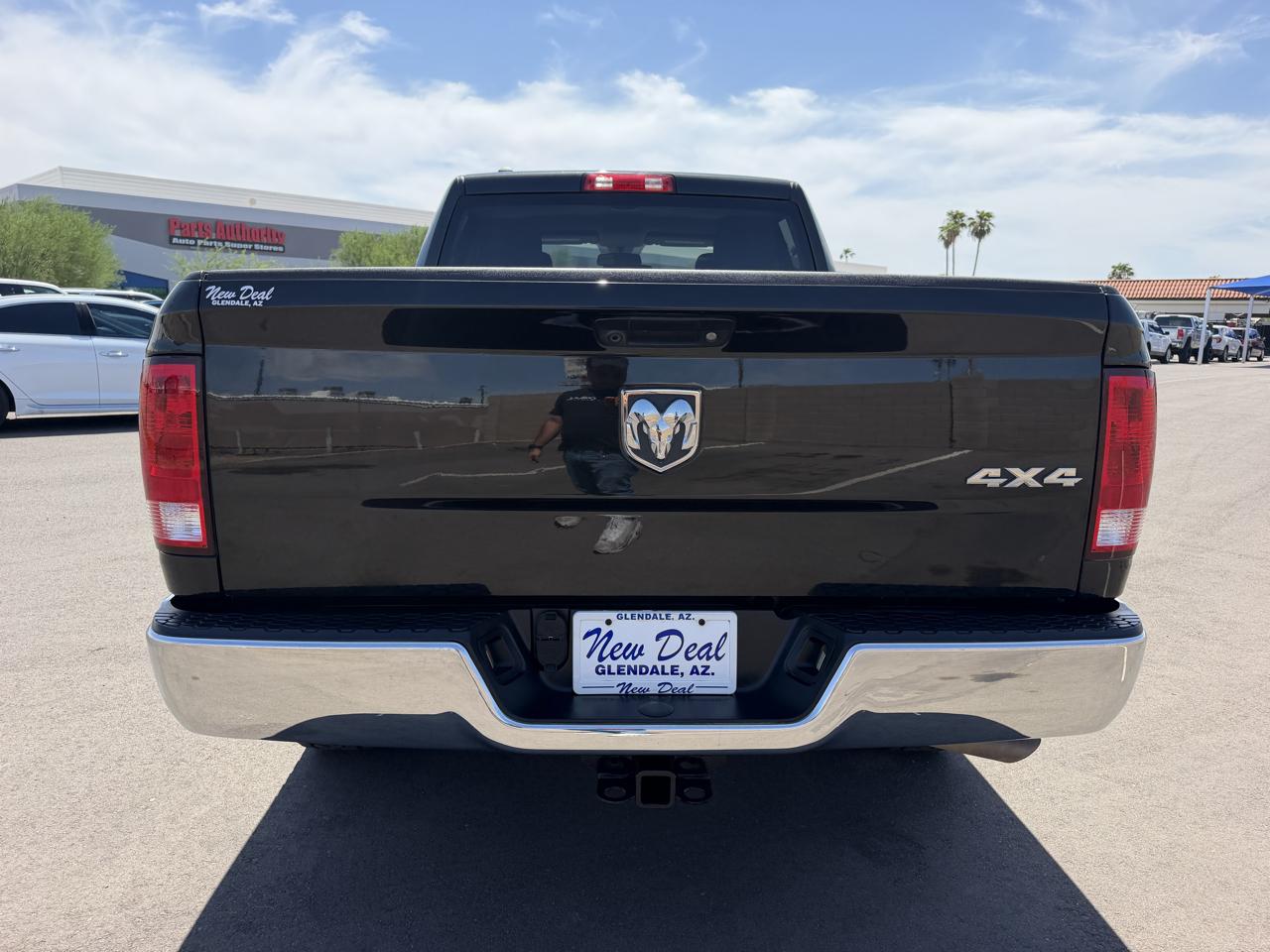 RAM 1500 4WD Crew Cab 140.5" Tradesman 2017