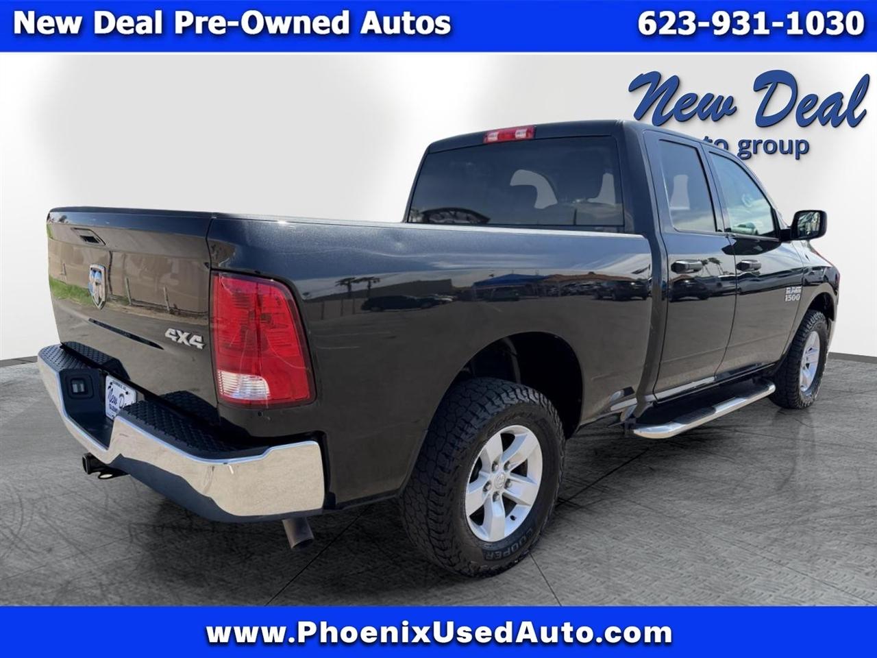RAM 1500 4WD Crew Cab 140.5" Tradesman 2017