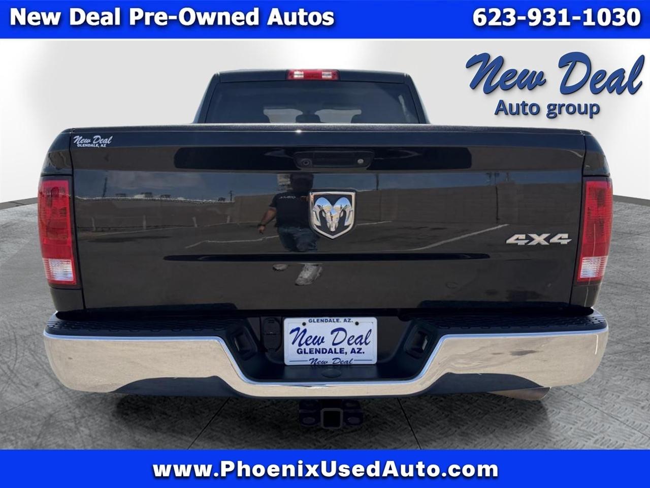 RAM 1500 4WD Crew Cab 140.5" Tradesman 2017
