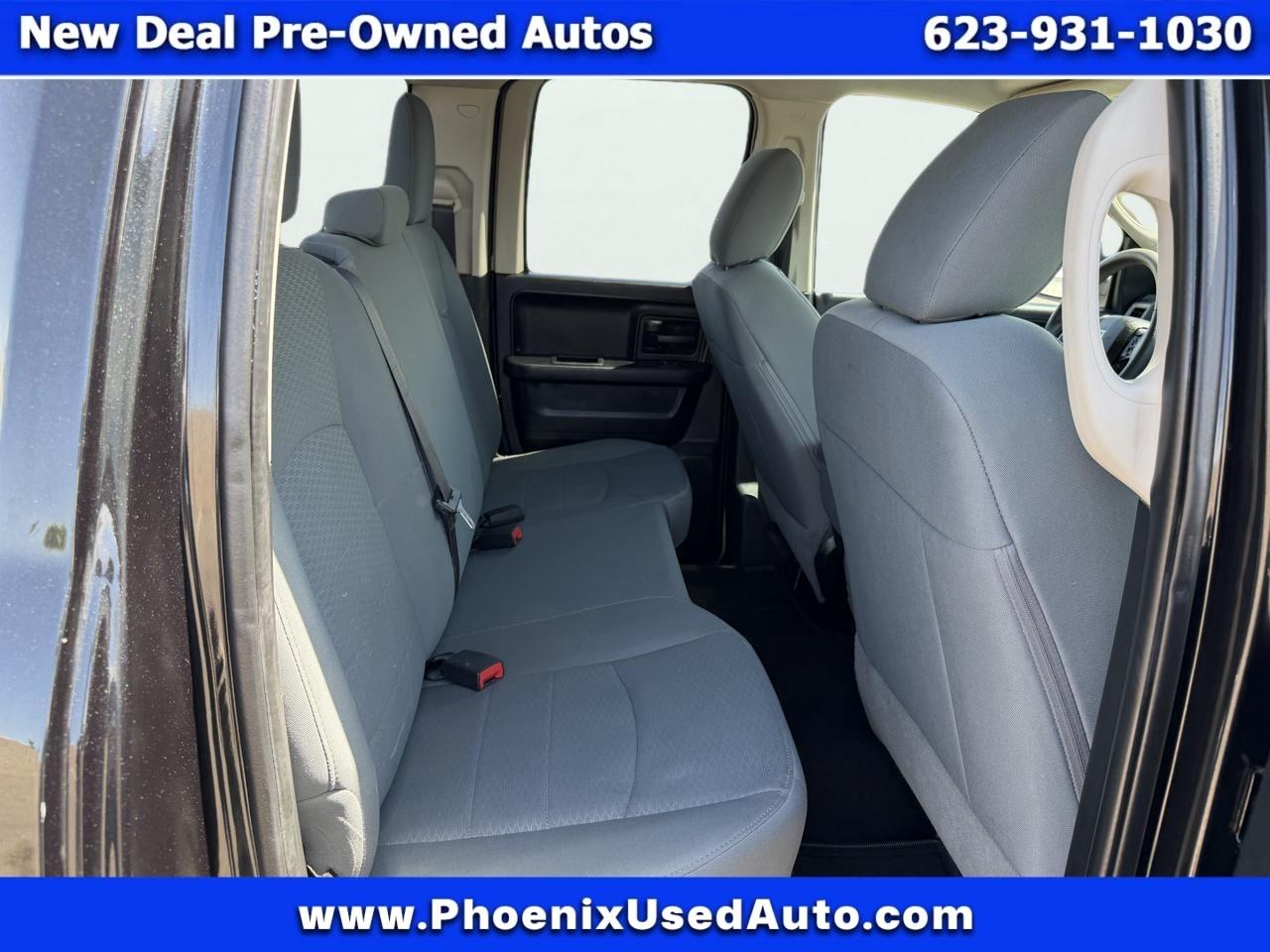 RAM 1500 4WD Crew Cab 140.5" Tradesman 2017