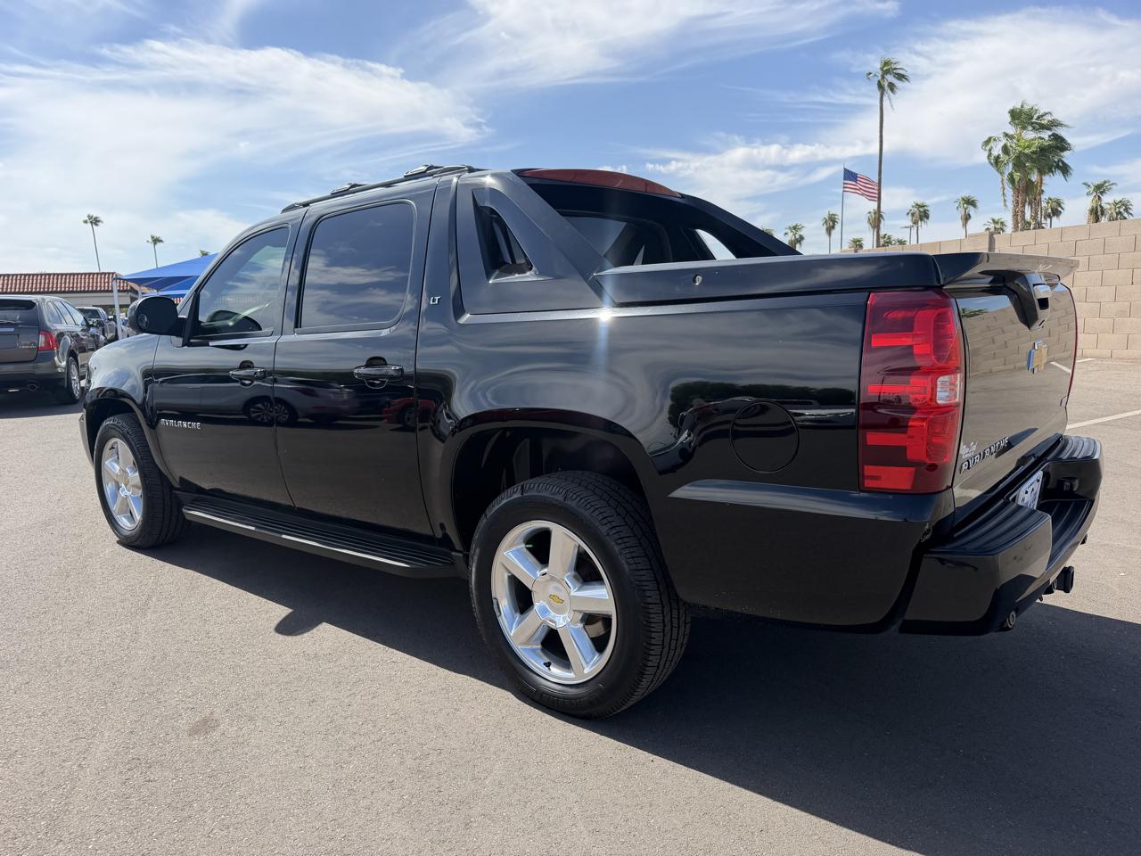 Chevrolet Avalanche LT 2WD 2012