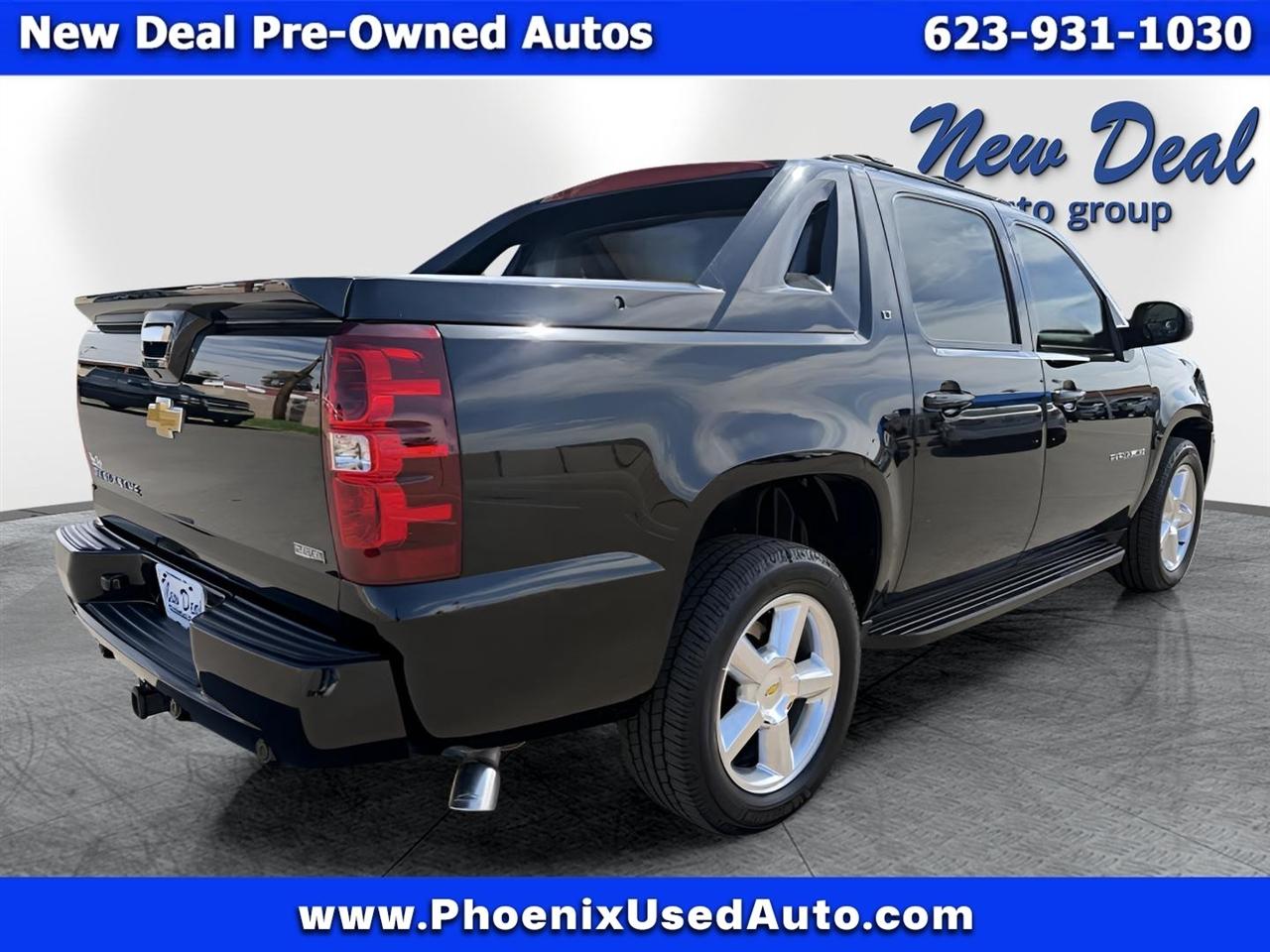 Chevrolet Avalanche LT 2WD 2012