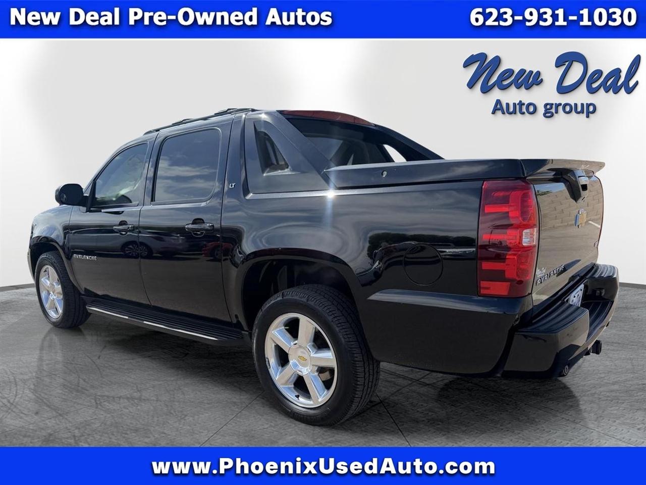 Chevrolet Avalanche LT 2WD 2012