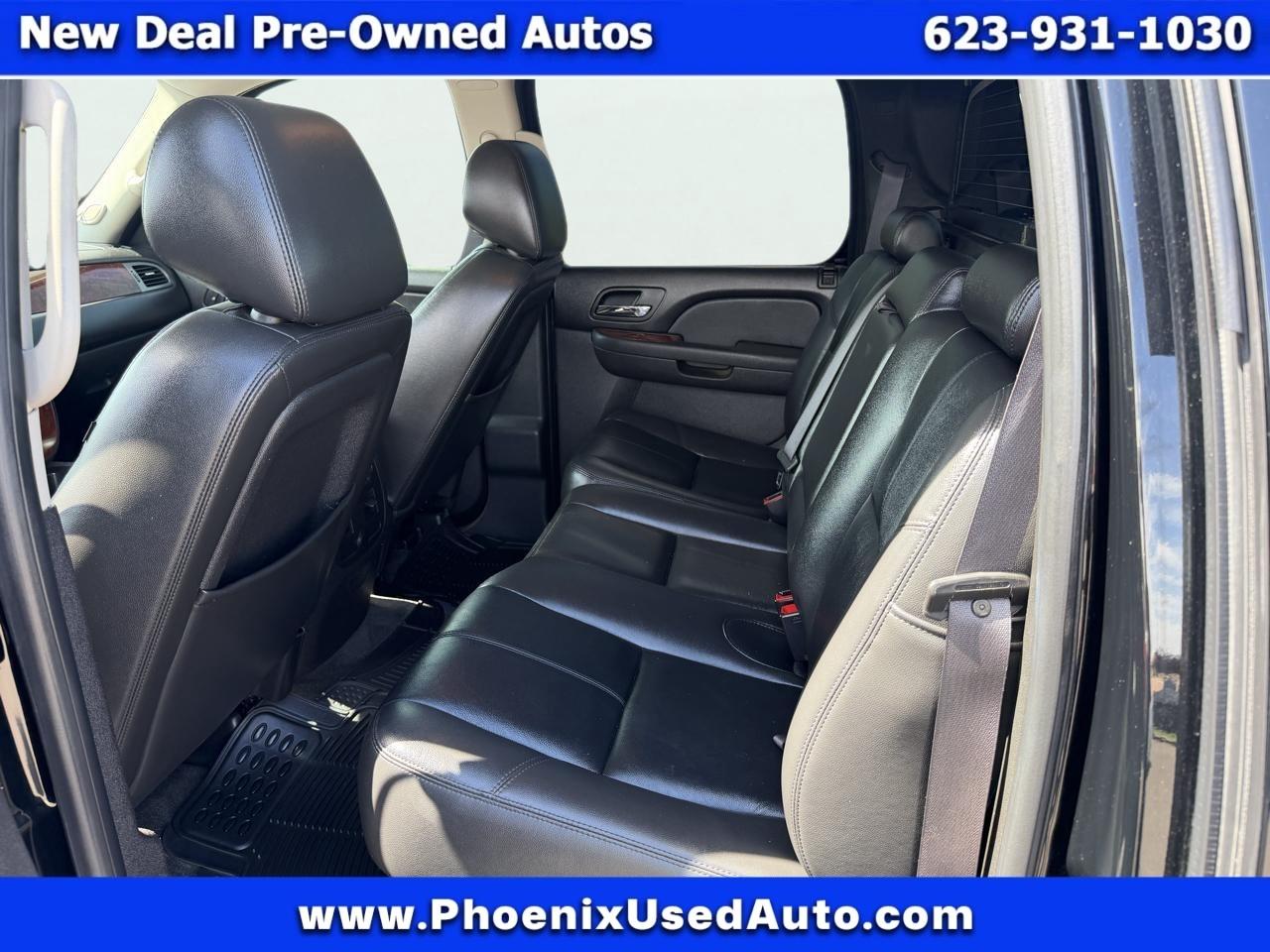 Chevrolet Avalanche LT 2WD 2012