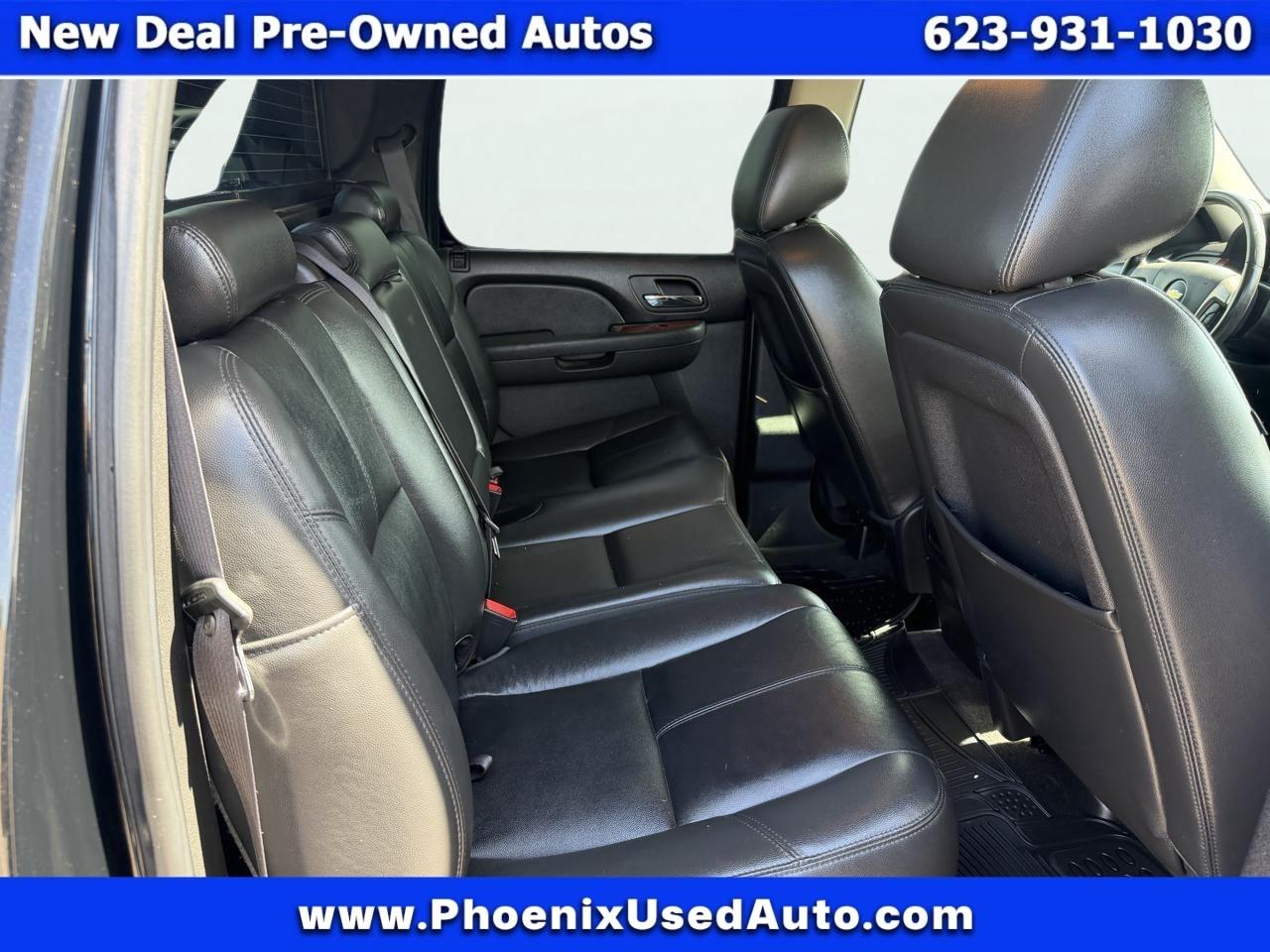 Chevrolet Avalanche LT 2WD 2012