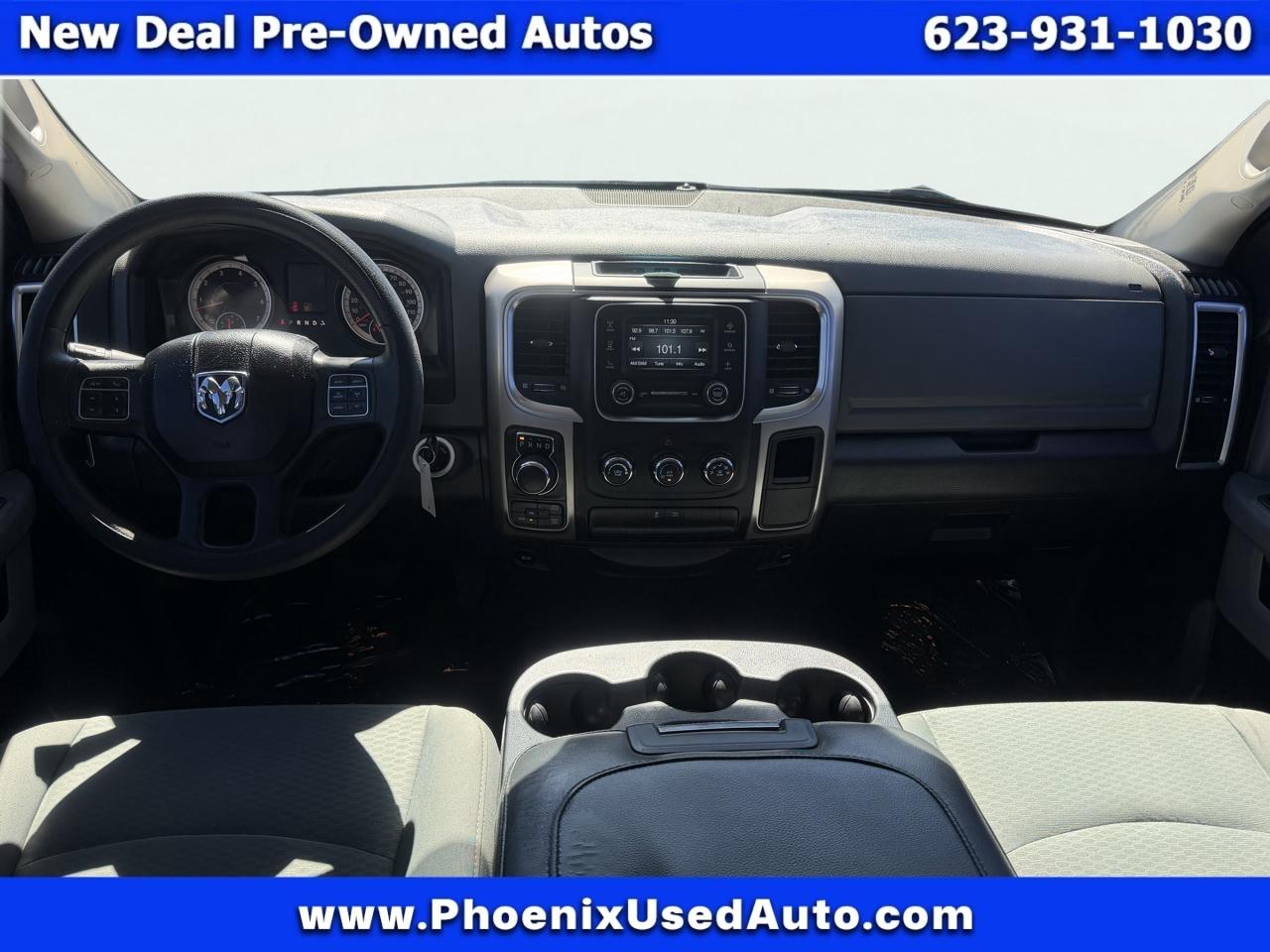 RAM 1500 2WD Crew Cab 140.5" SLT 2017