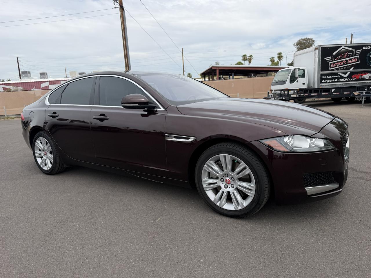 Jaguar XF-Series 35t Premium 2017