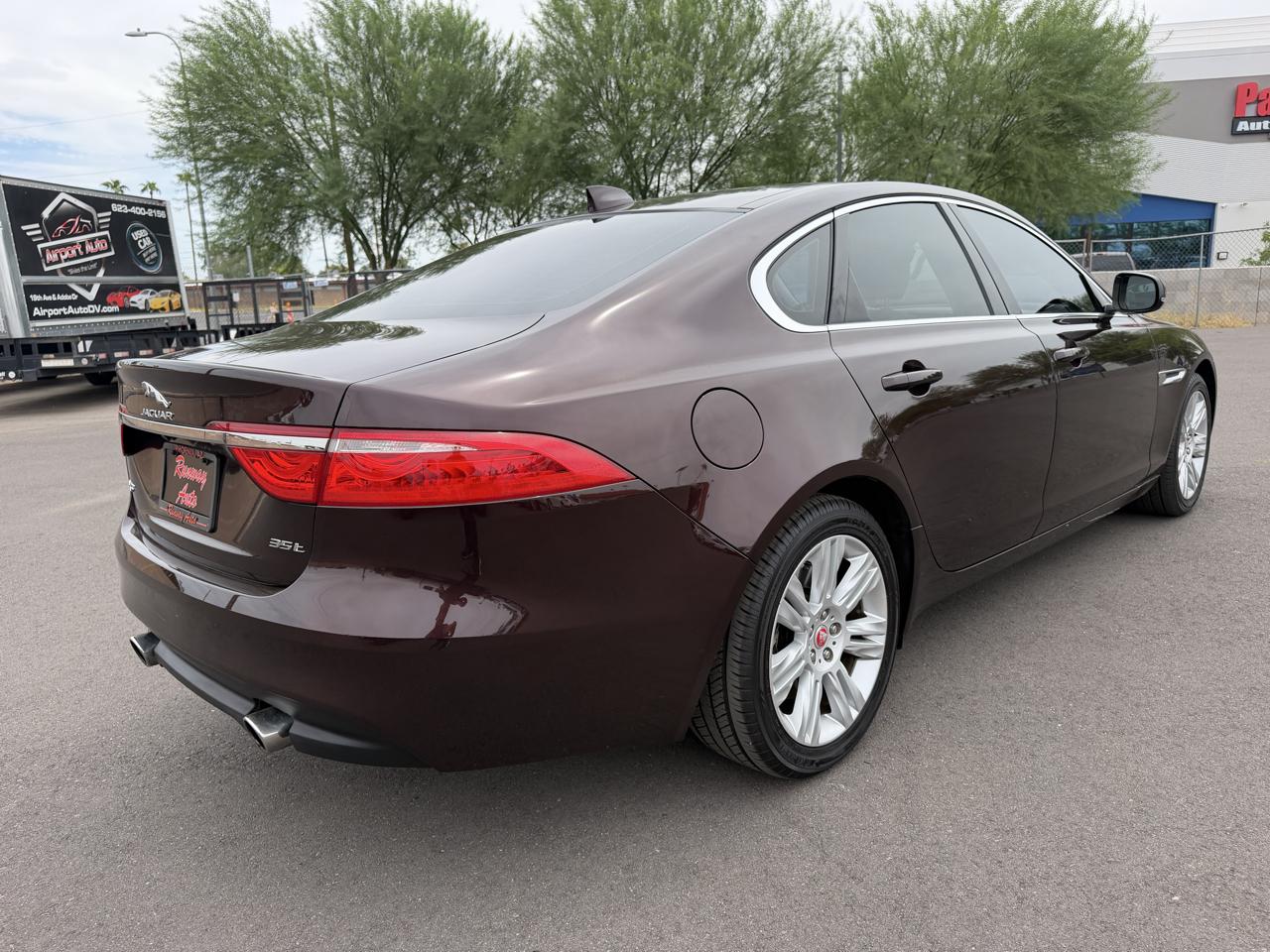 Jaguar XF-Series 35t Premium 2017