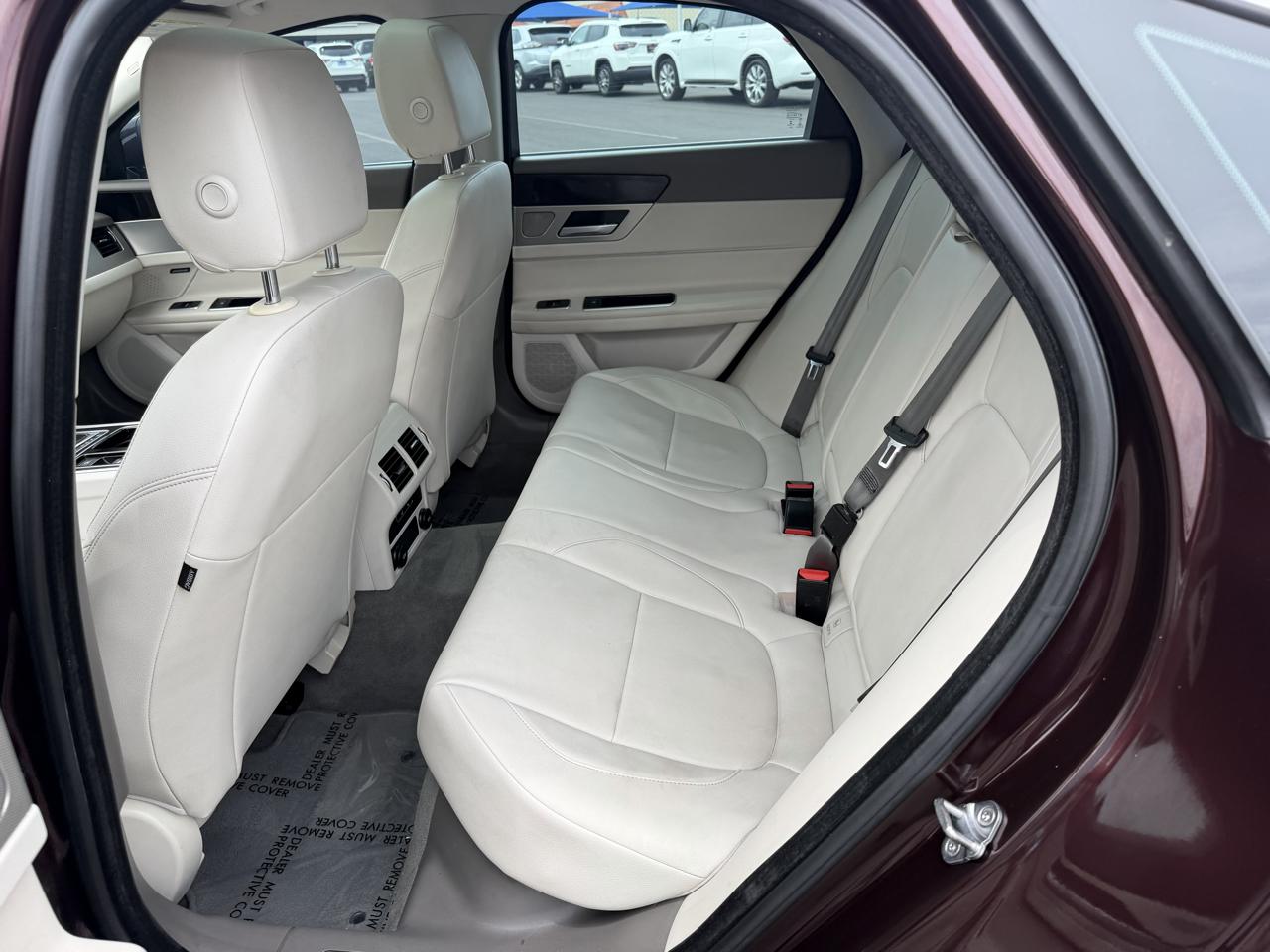 Jaguar XF-Series 35t Premium 2017