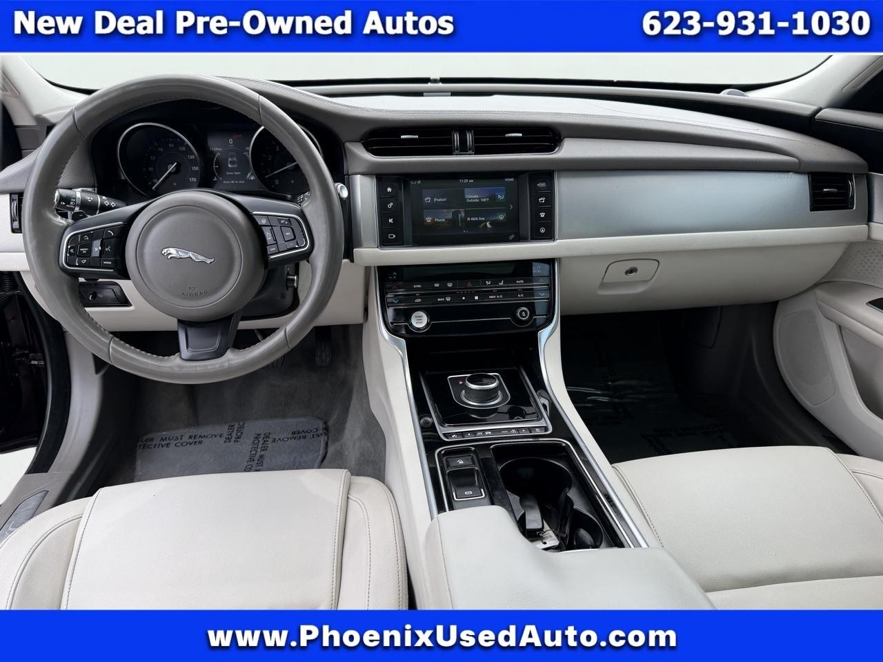 Jaguar XF-Series 35t Premium 2017