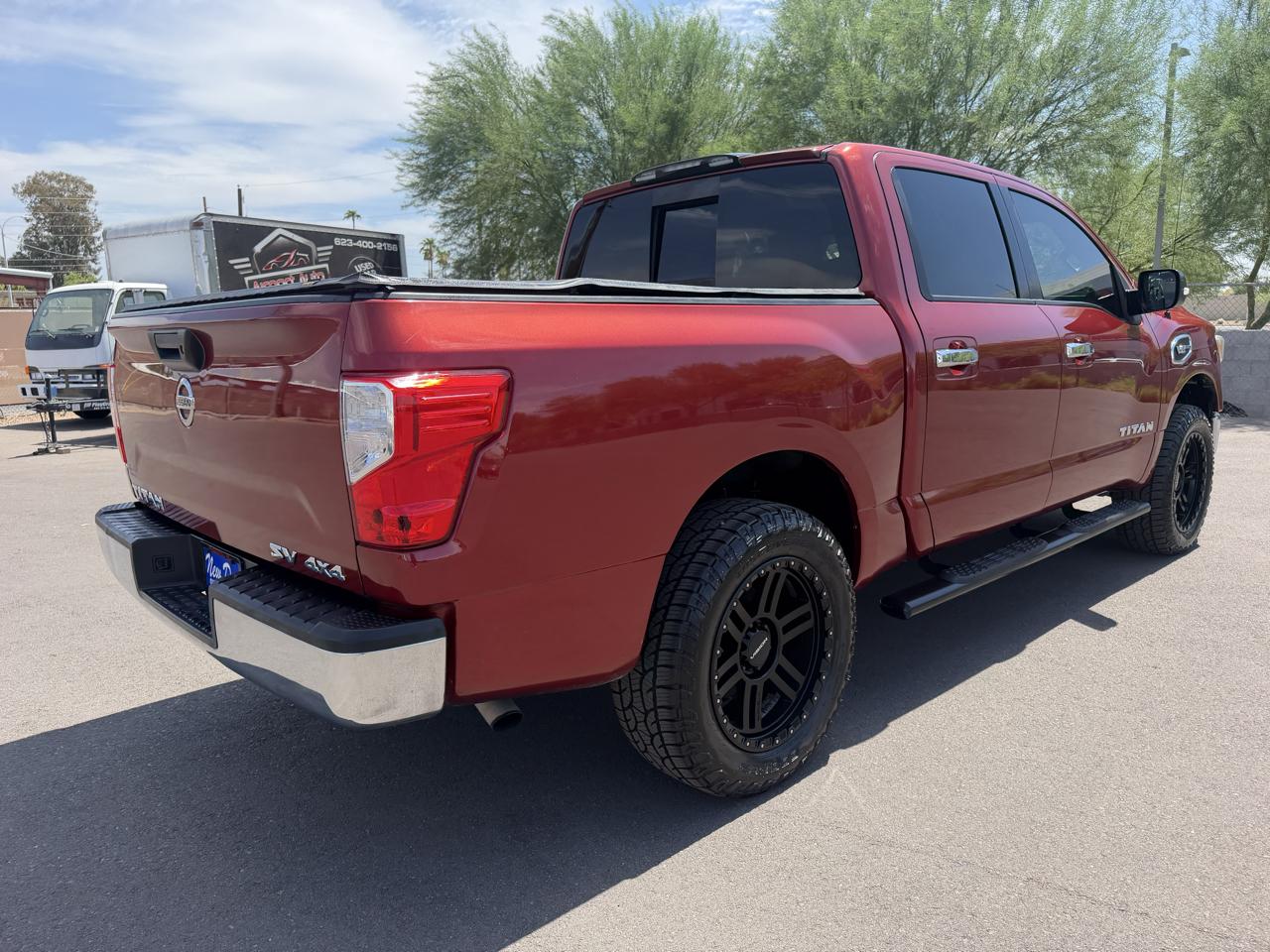 Nissan Titan Platinum Reserve Crew Cab 4WD 2017