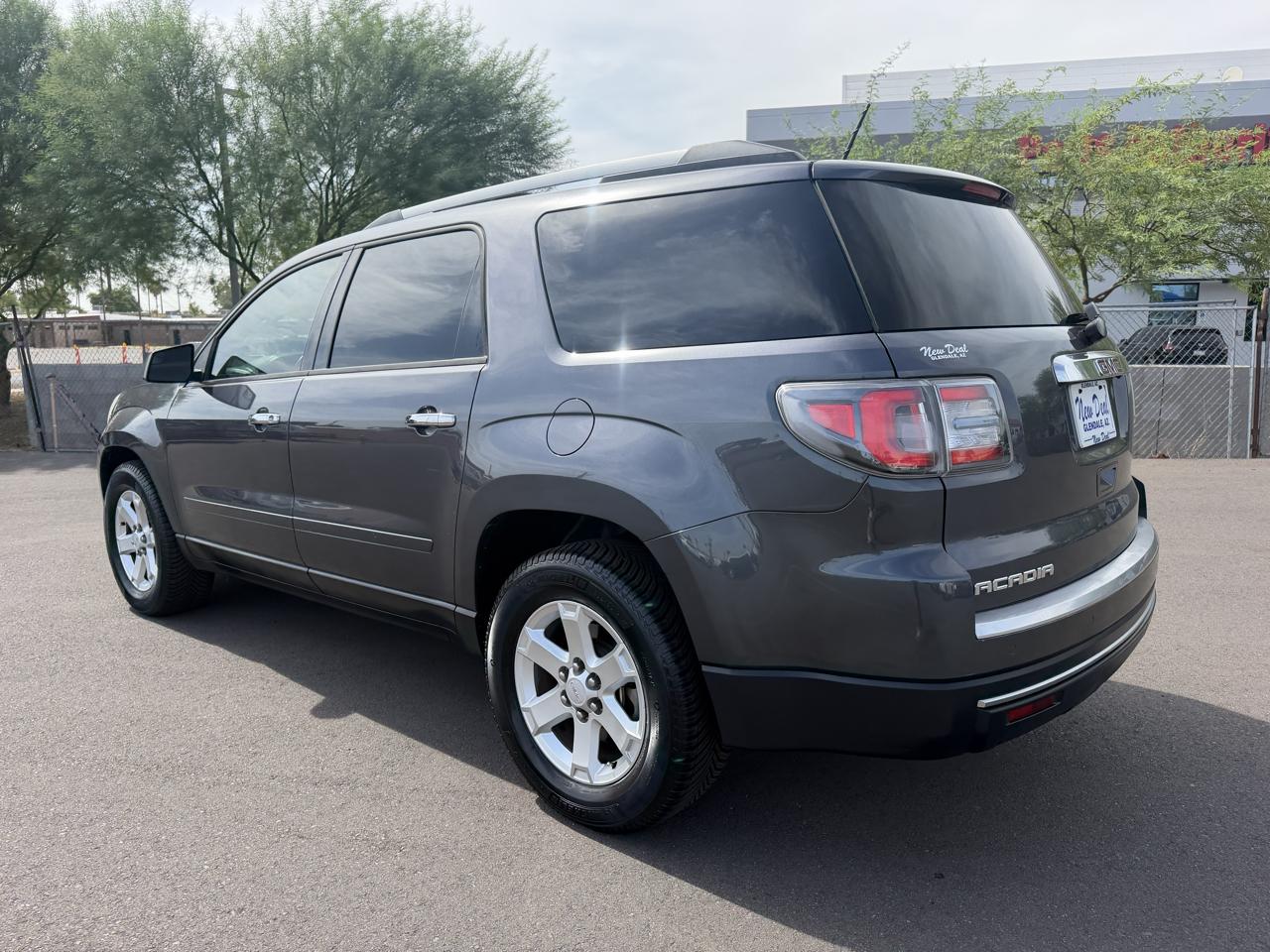 GMC Acadia SLE-1 FWD 2014