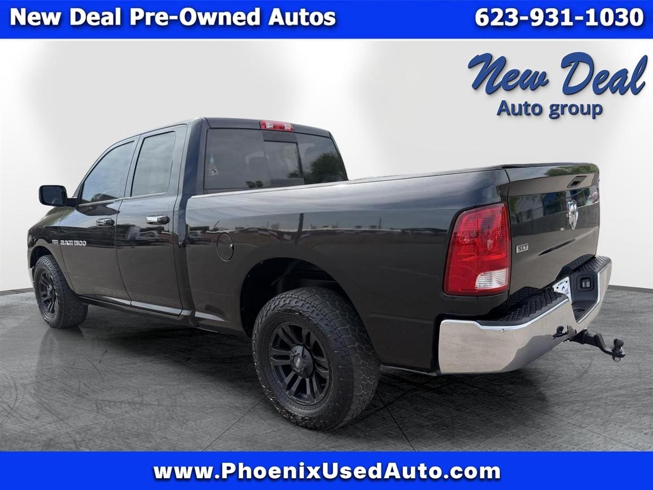 RAM 1500 2WD Crew Cab 140.5" SLT 2011