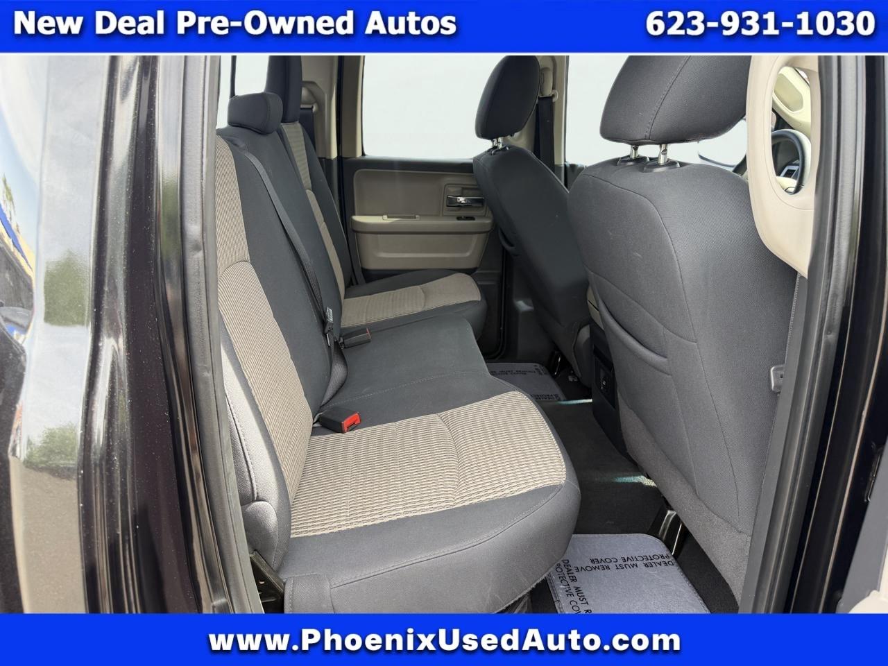 RAM 1500 2WD Crew Cab 140.5" SLT 2011