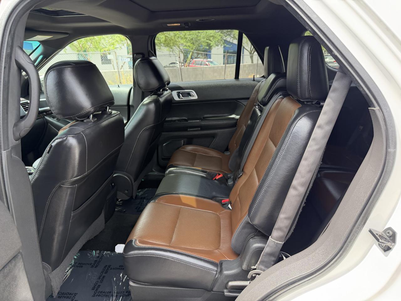 Ford Explorer Limited FWD 2011