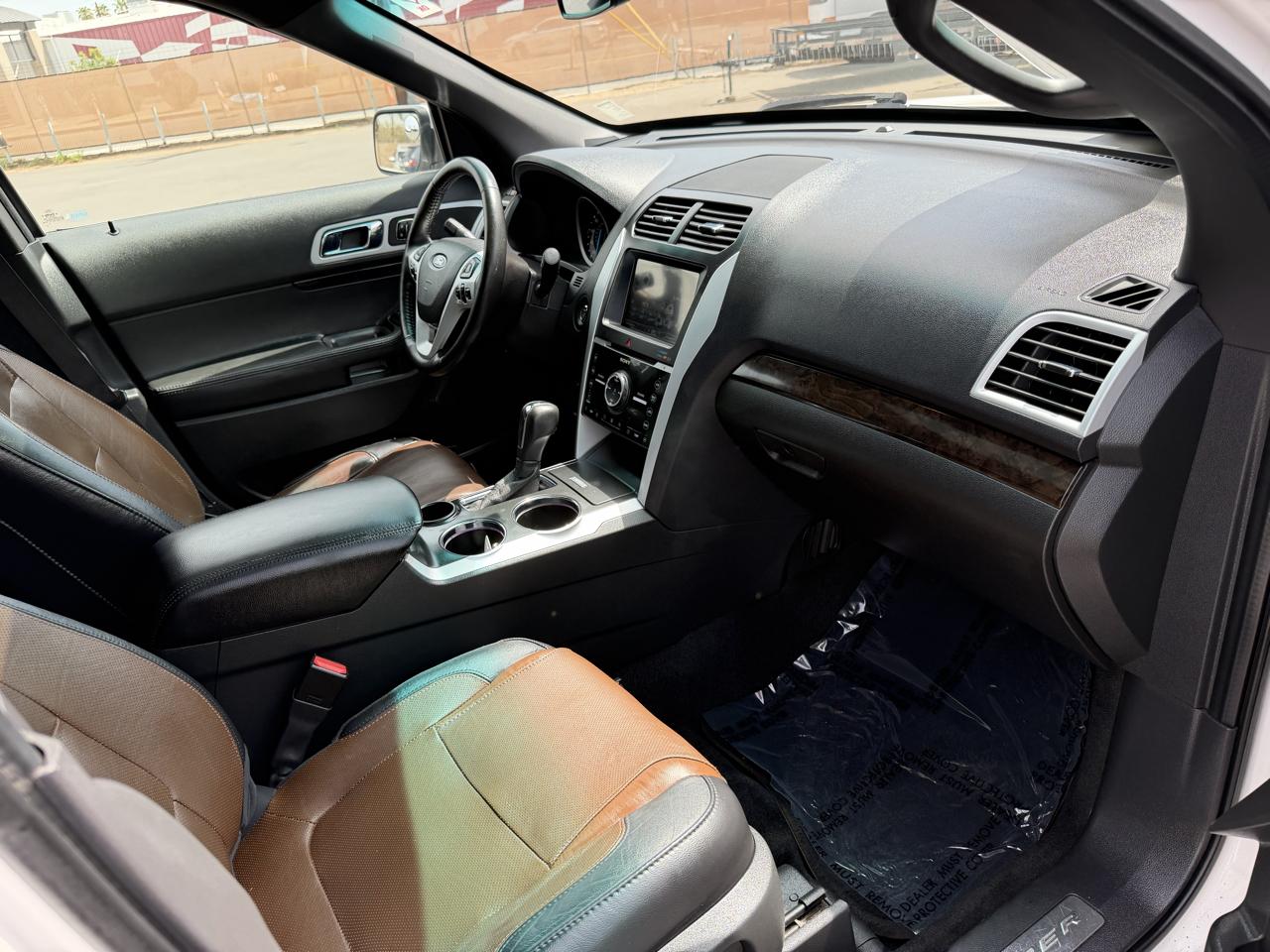 Ford Explorer Limited FWD 2011