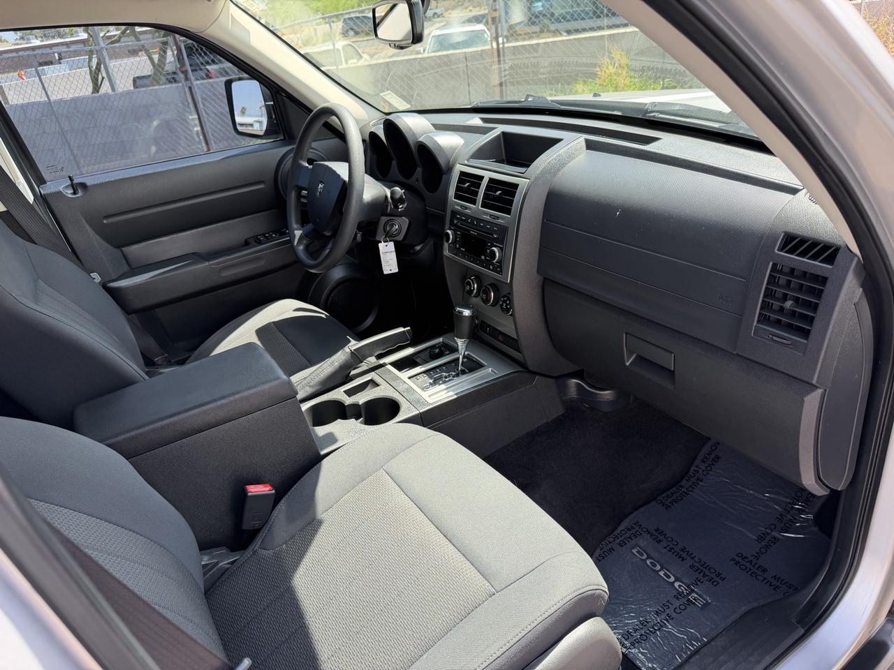 Dodge Nitro Heat 4WD 2011
