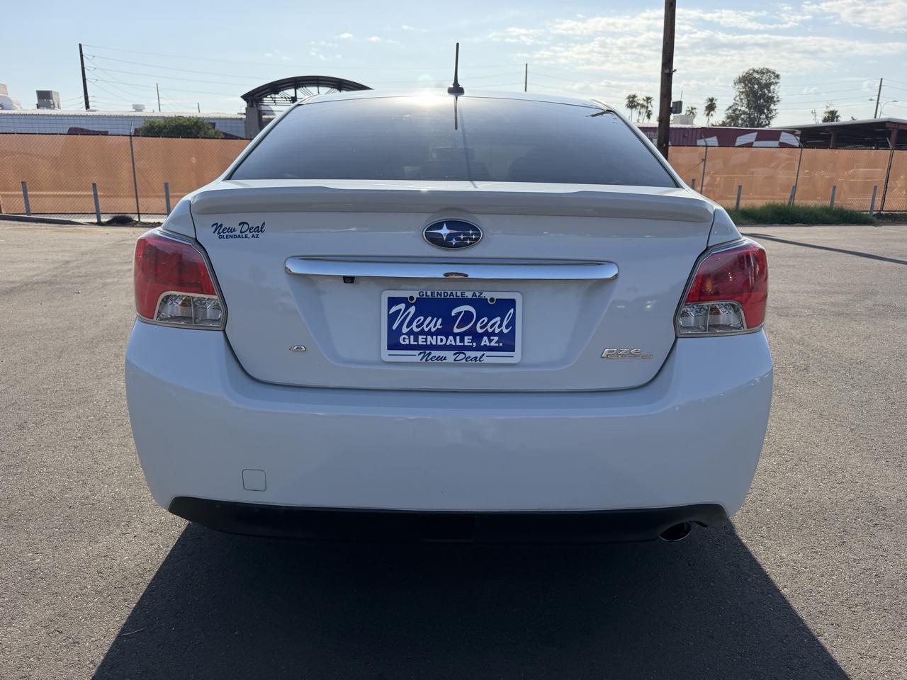 Subaru Impreza 2.0i Limited PZEV 4-Door 2015